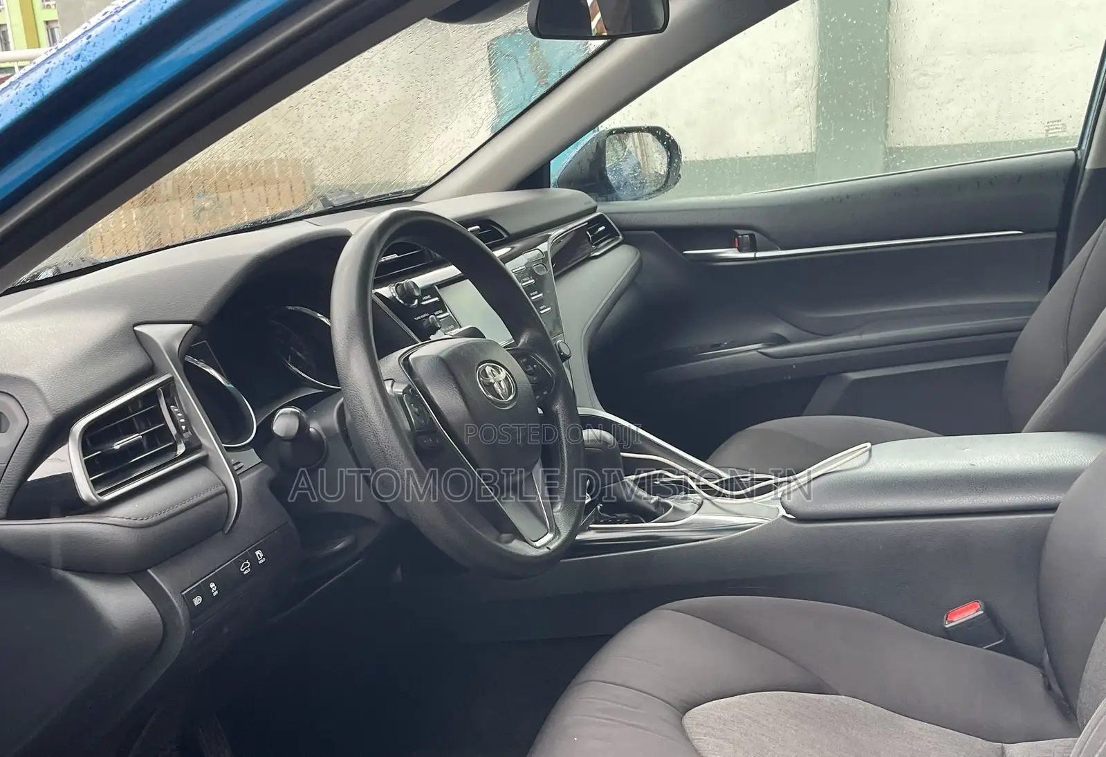 Toyota Camry LE (2.5L 4cyl 8A) 2019 Blue