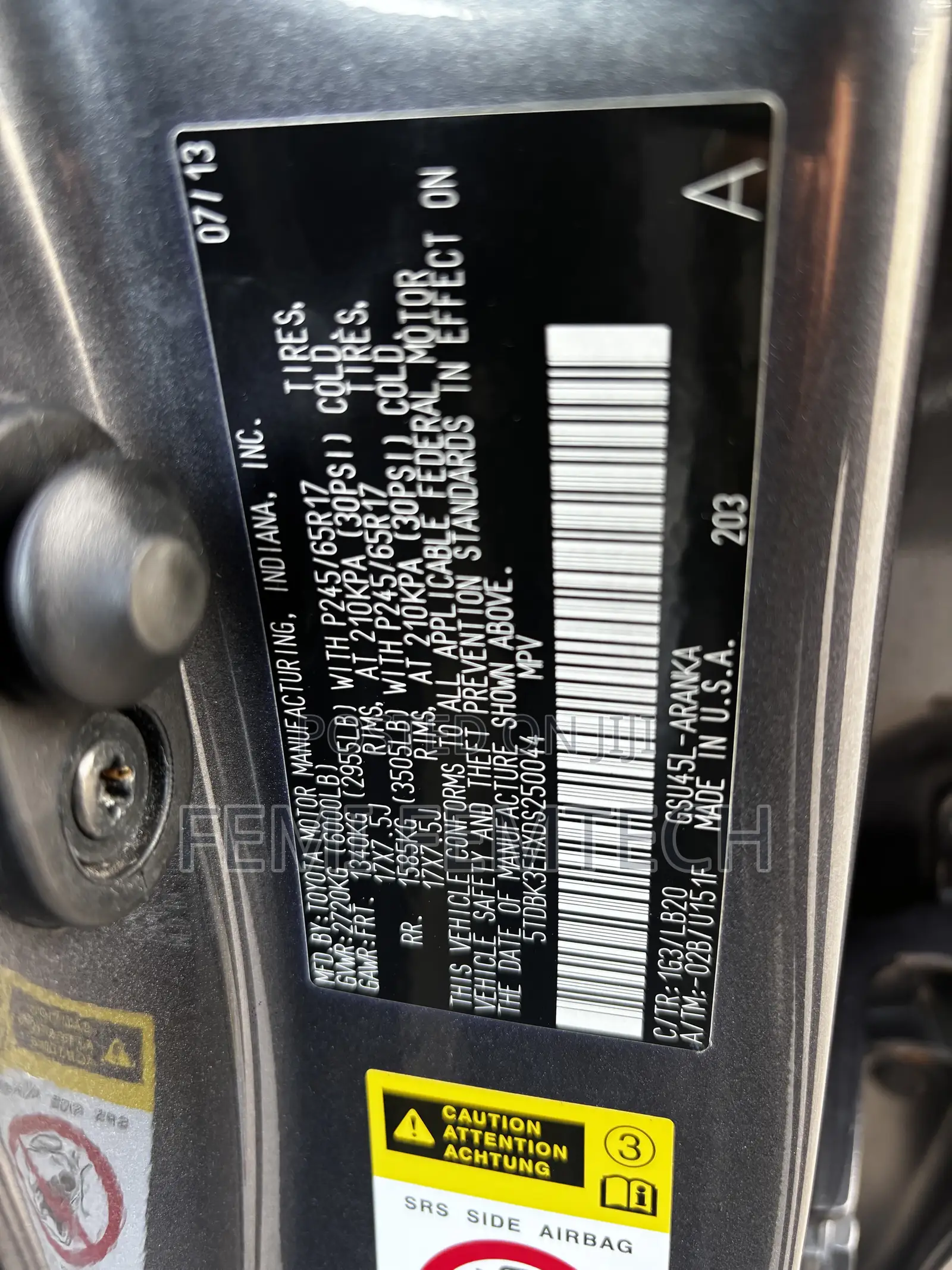 Toyota Highlander SE 3.5L 4WD 2013 Gray