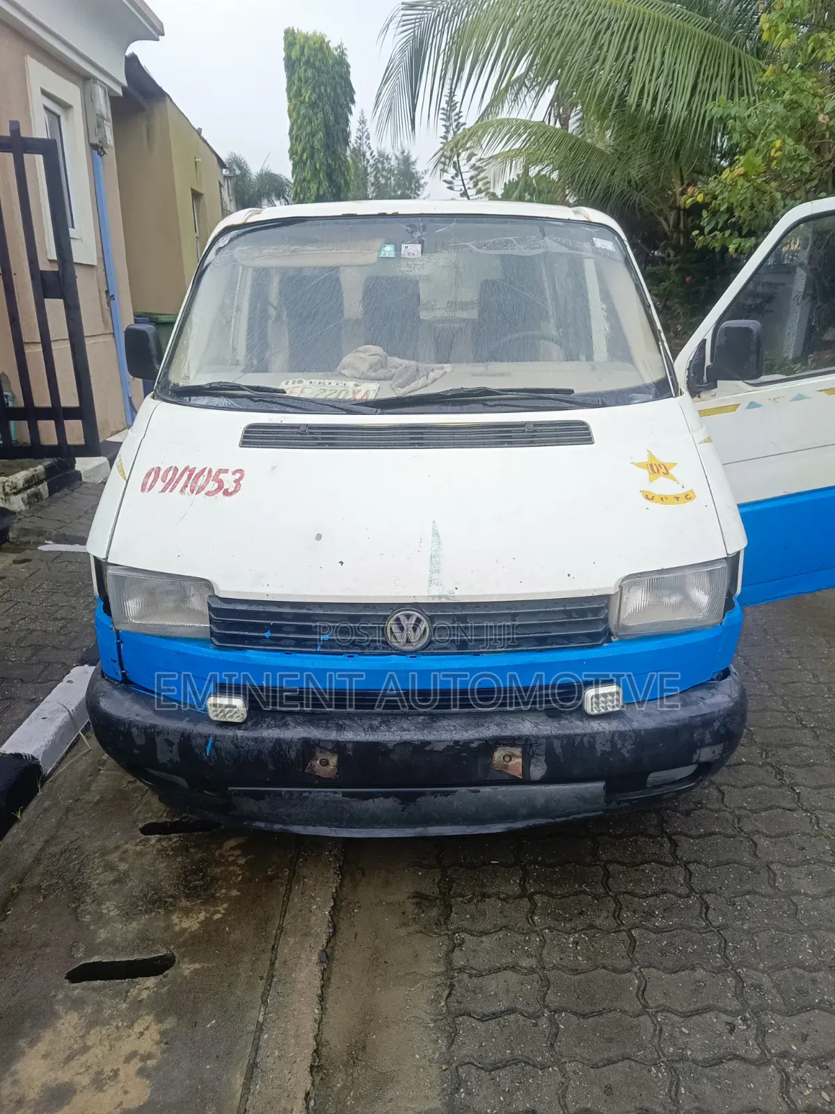 Volkswagen Transporter 2001 White