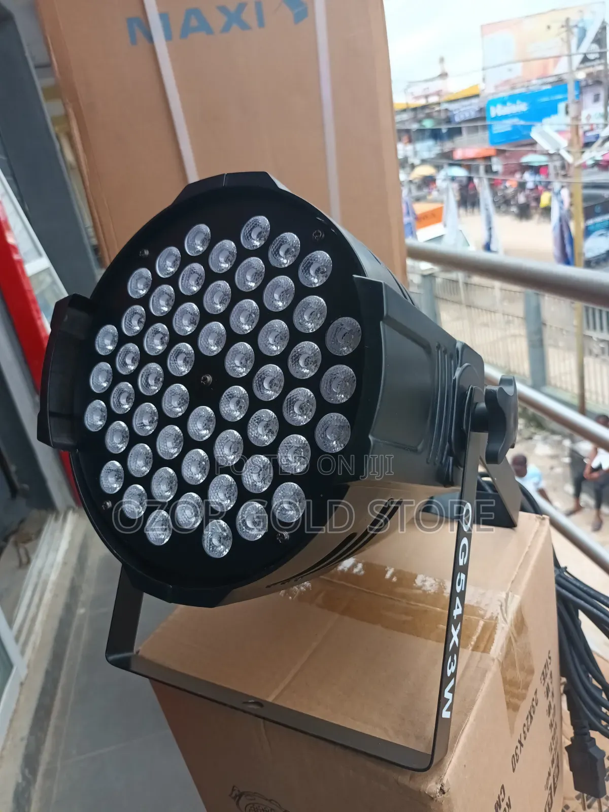 54bulbs Par Cans
