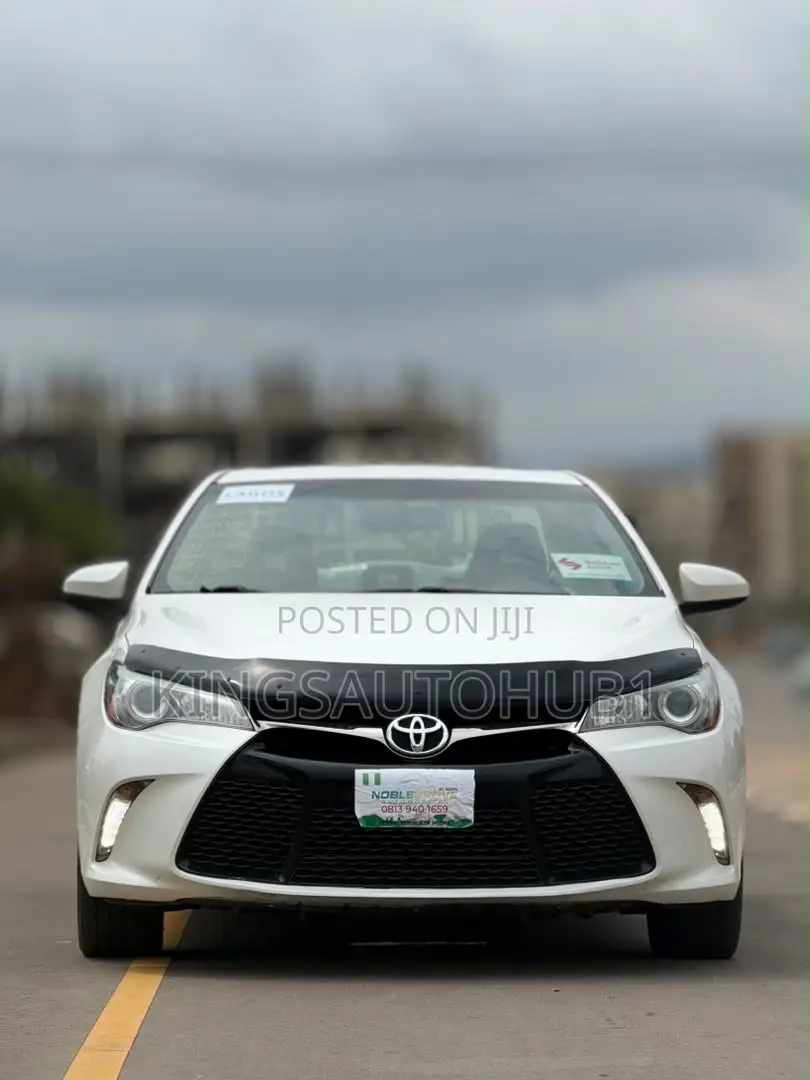 Toyota Camry XSE 4dr Sedan (2.5L 4cyl 6A) 2015 White