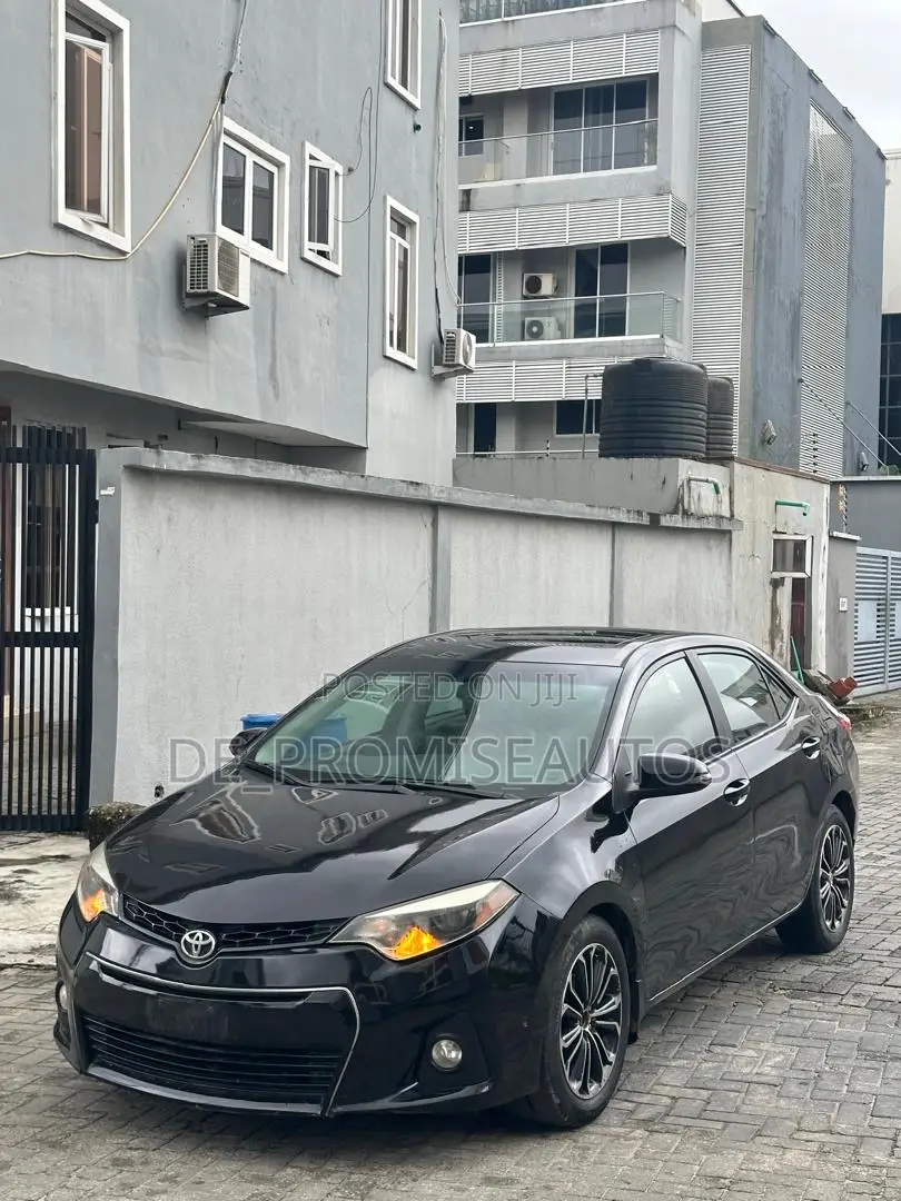 Toyota Corolla 2015 Black
