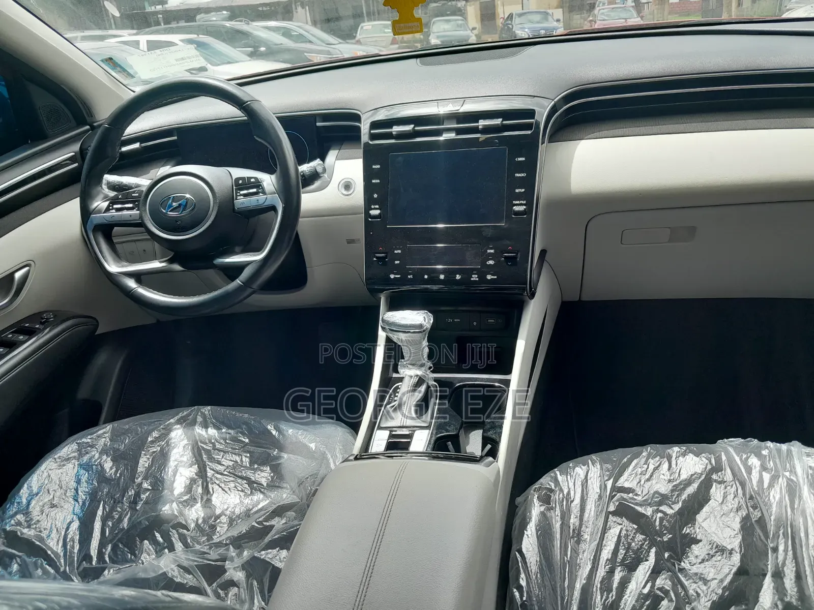 Hyundai Tucson 2022 Red