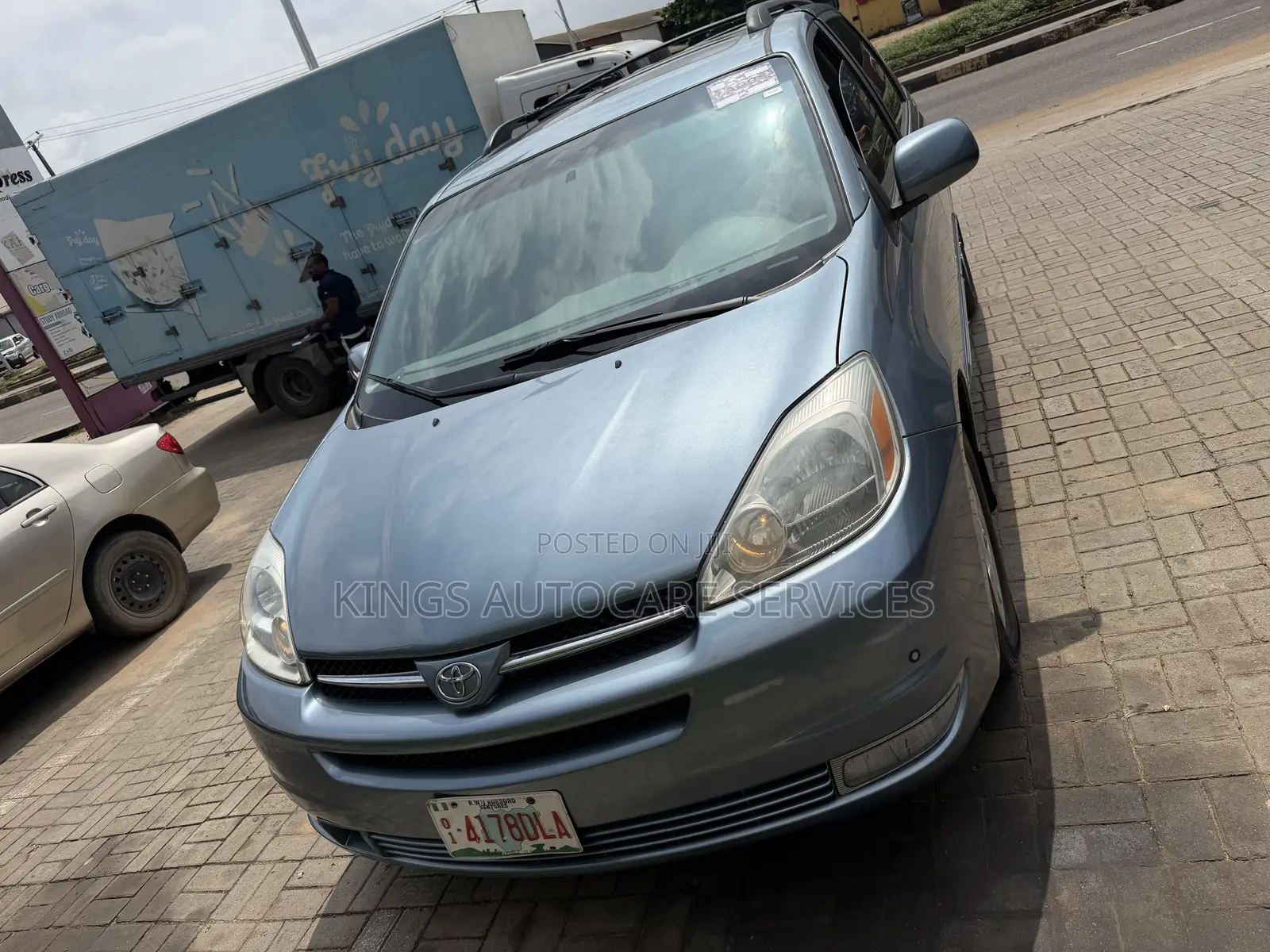 Toyota Sienna LE FWD 2006 Blue