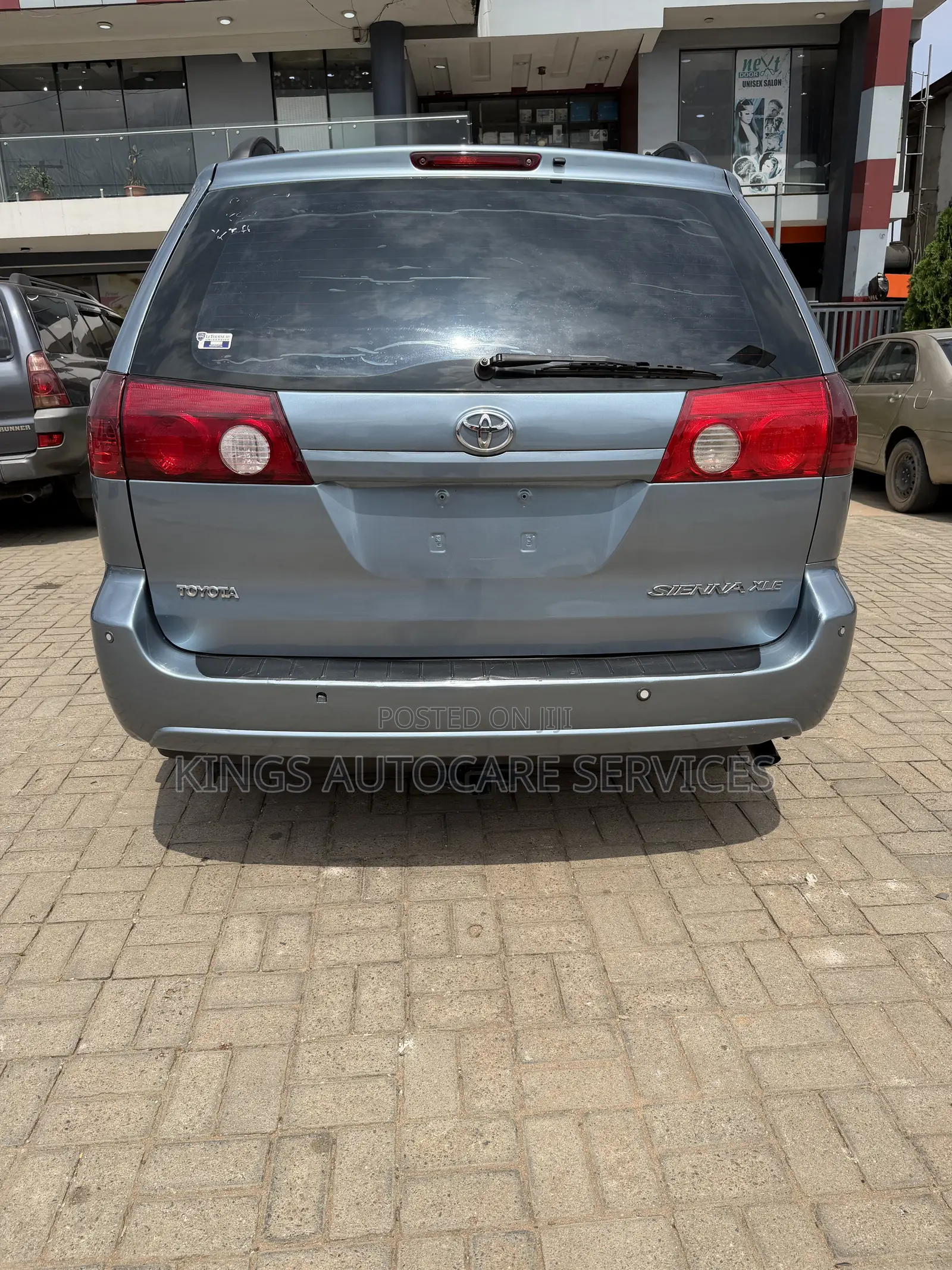 Toyota Sienna LE FWD 2006 Blue