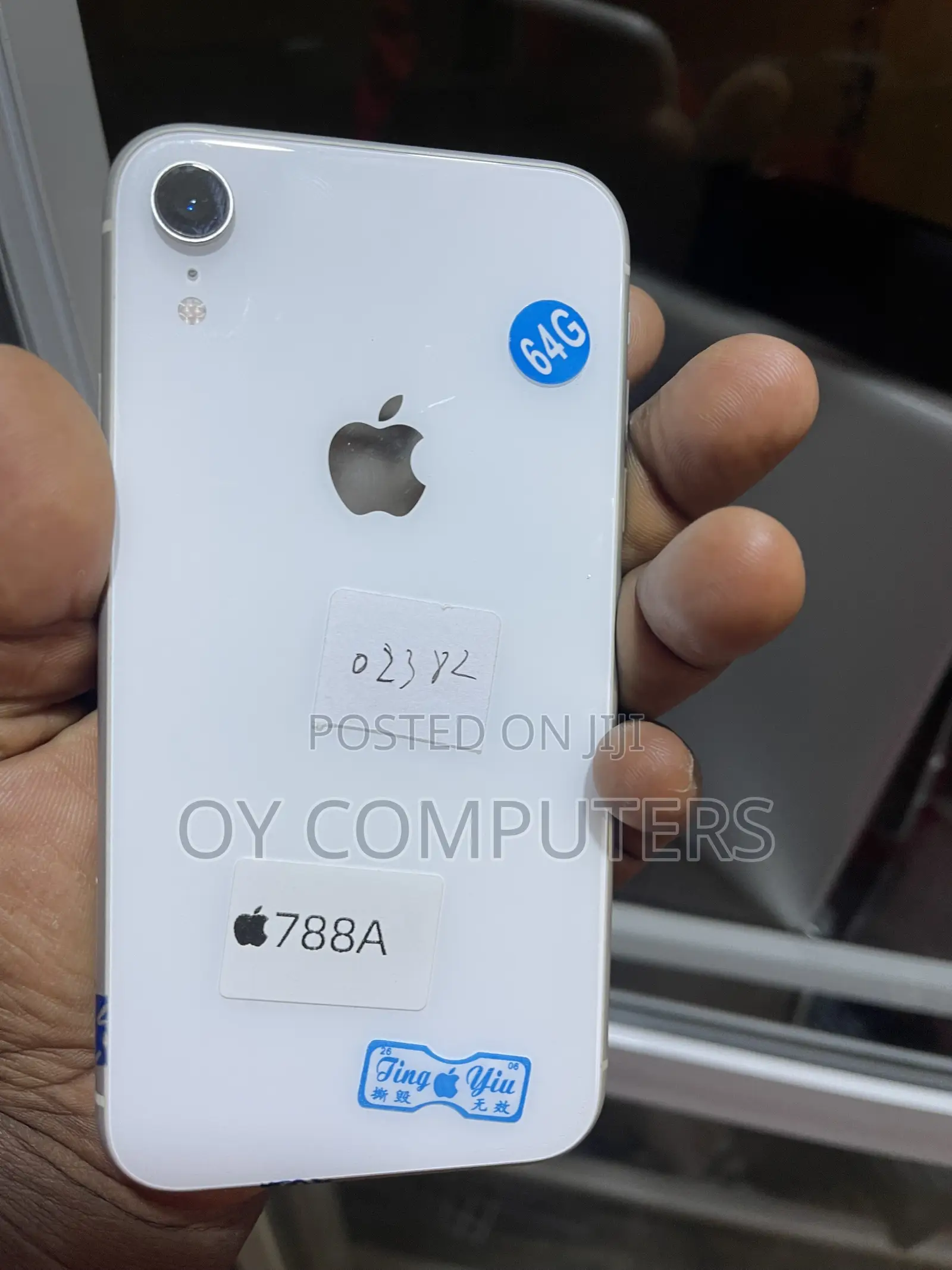 Apple iPhone XR 64 GB White