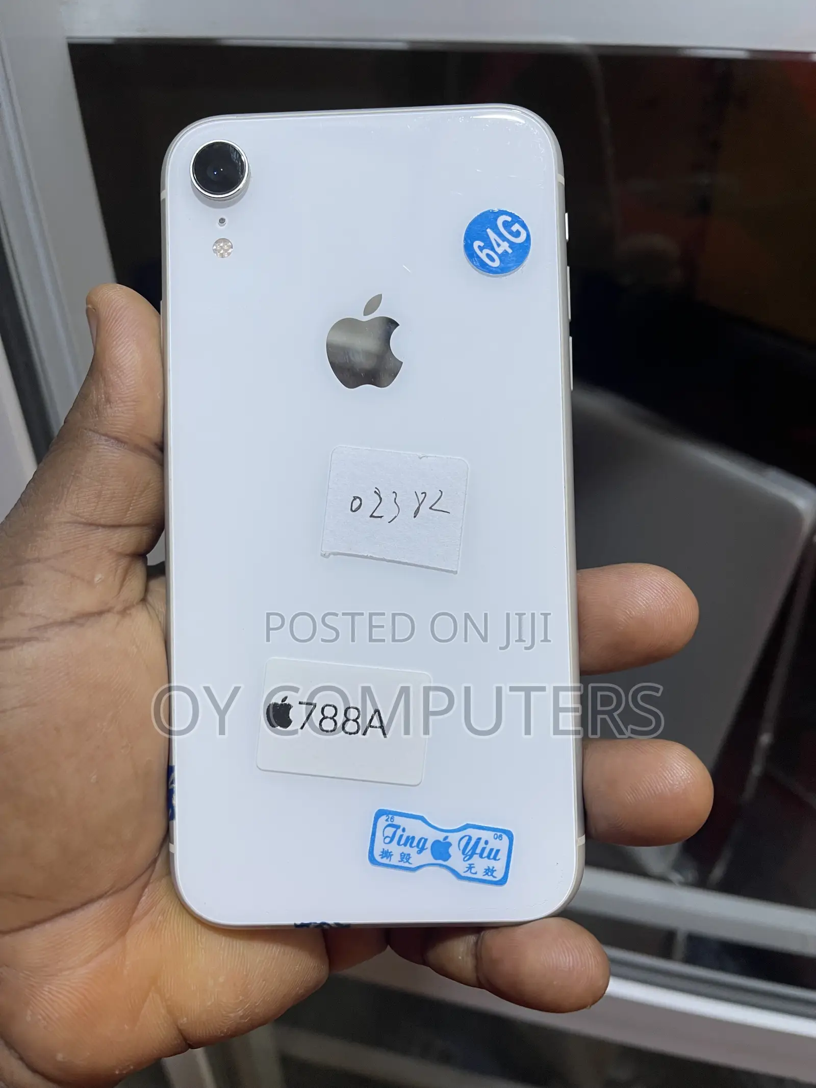 Apple iPhone XR 64 GB White
