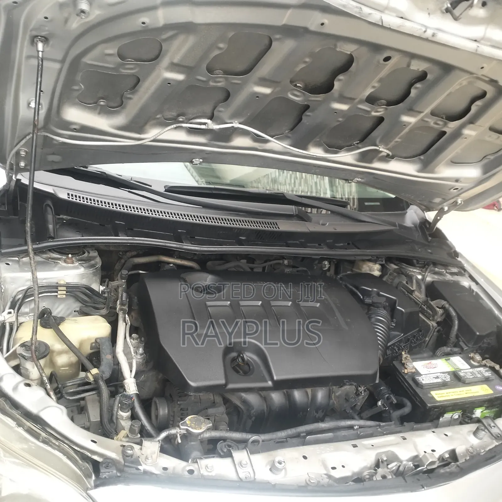 Toyota Corolla 2012 Silver