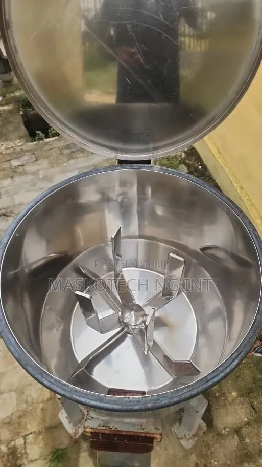 Plastic Mixer