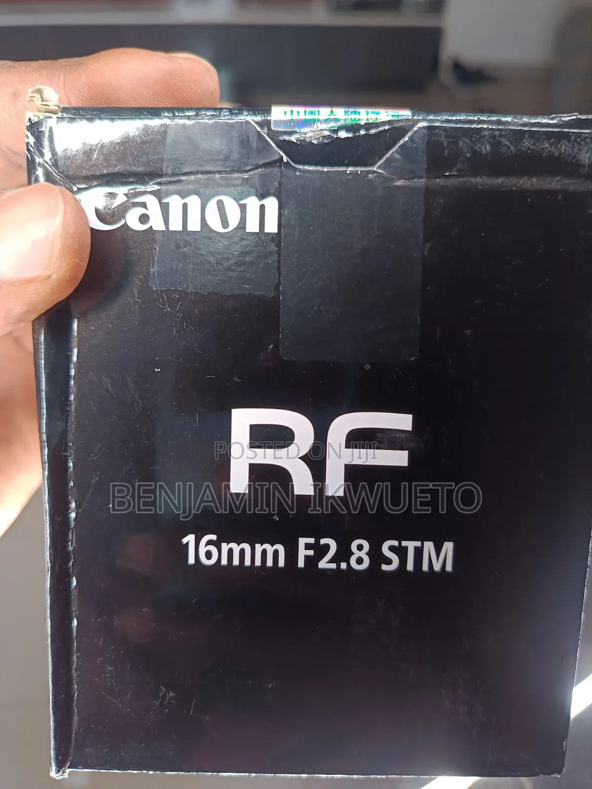 16mm Canon RF Lens, F2.8 (Open Box)