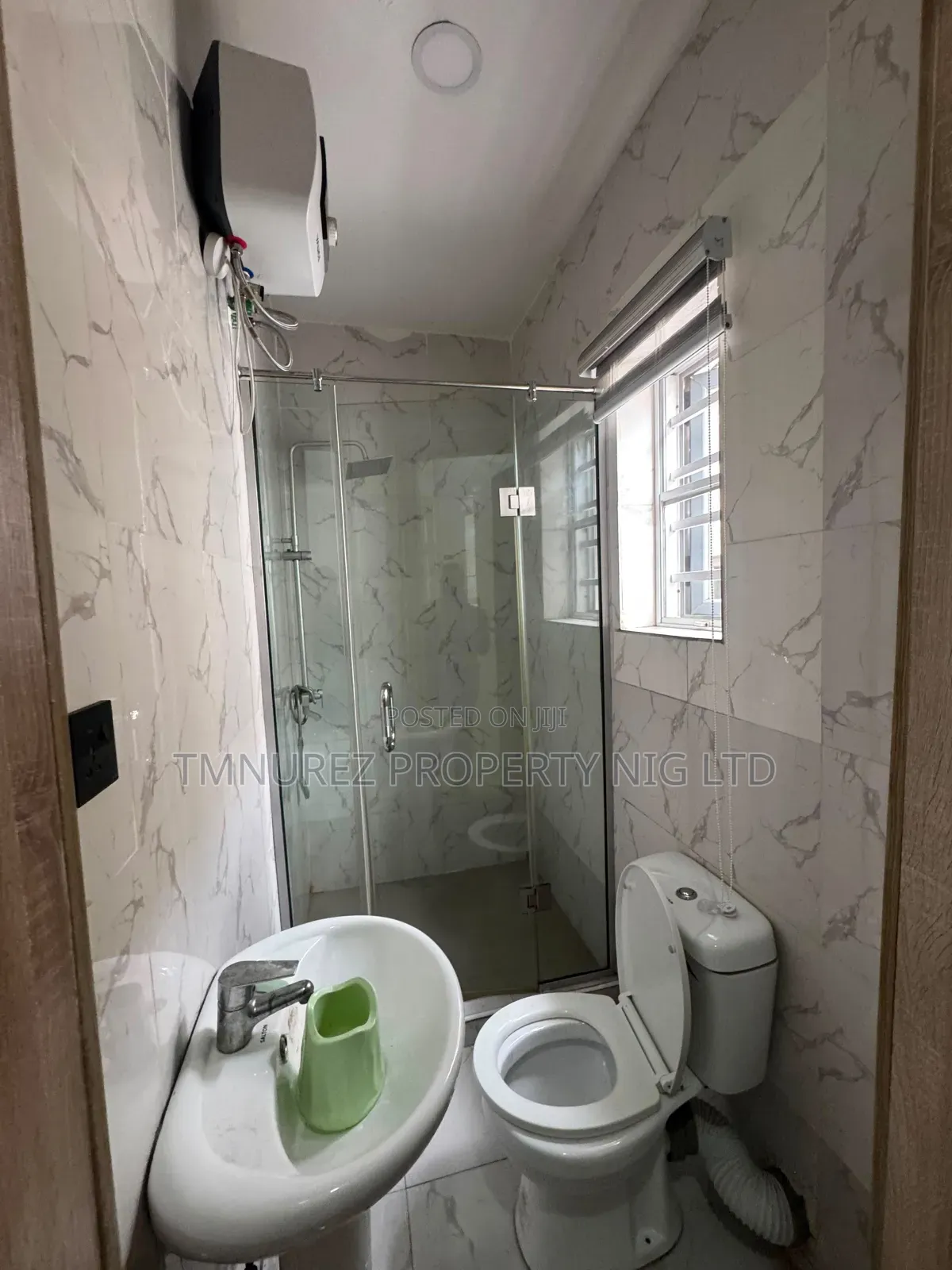 3bdrm Duplex in Chevron for rent