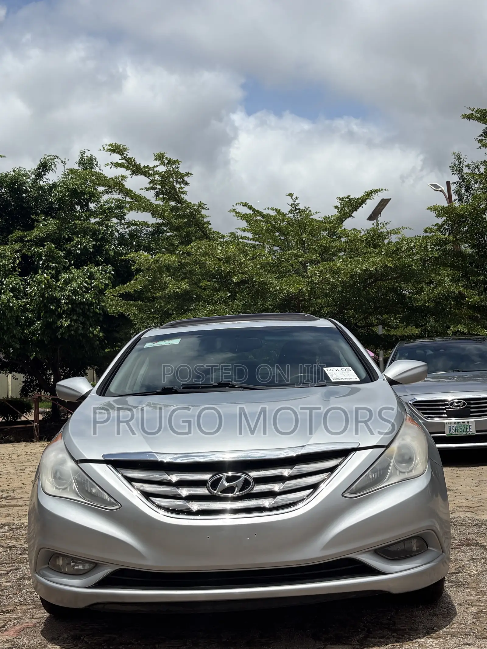 Hyundai Sonata SE Sedan FWD (2.4L 4cyl 6A) 2012 Silver