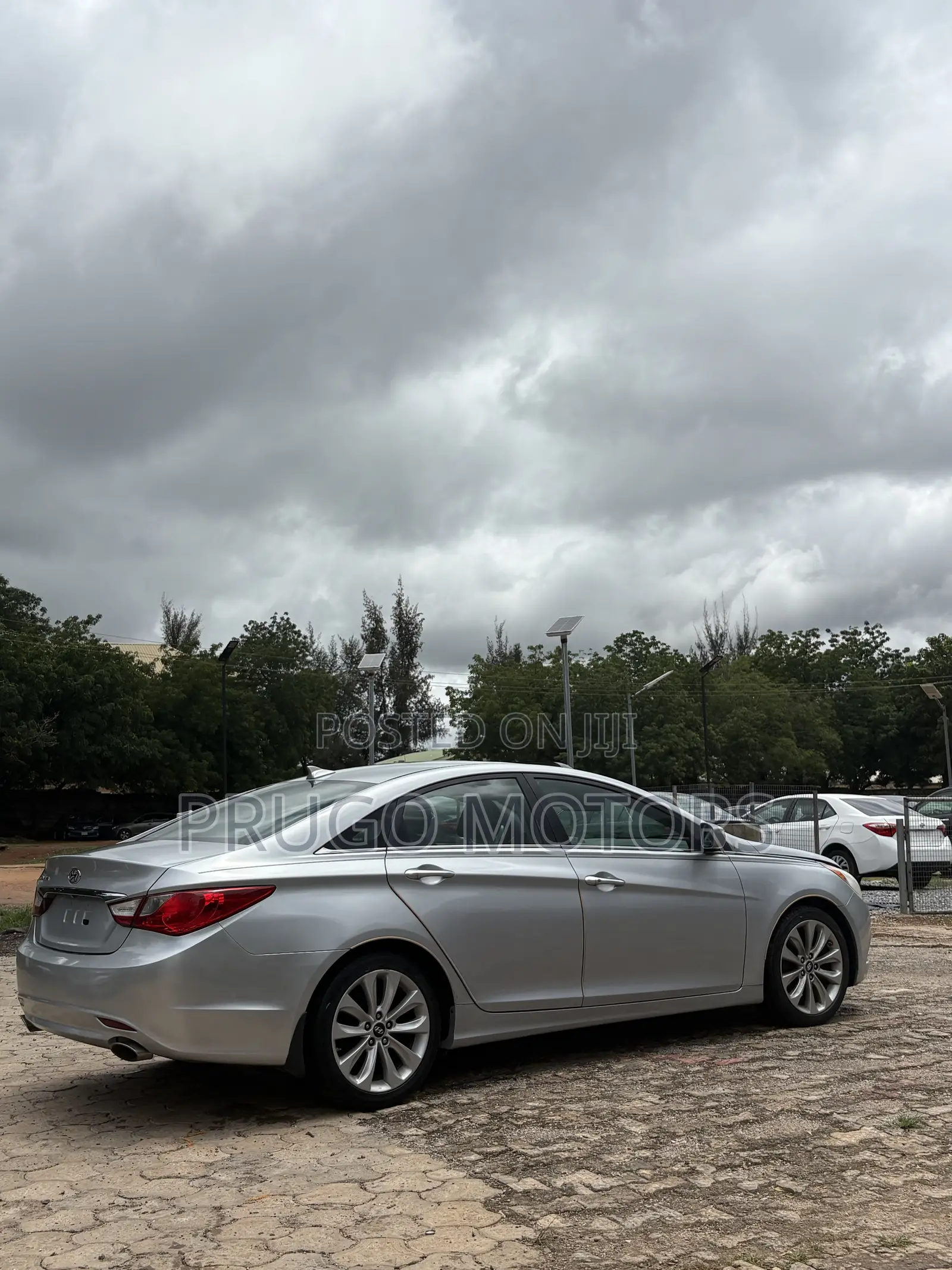 Hyundai Sonata SE Sedan FWD (2.4L 4cyl 6A) 2012 Silver