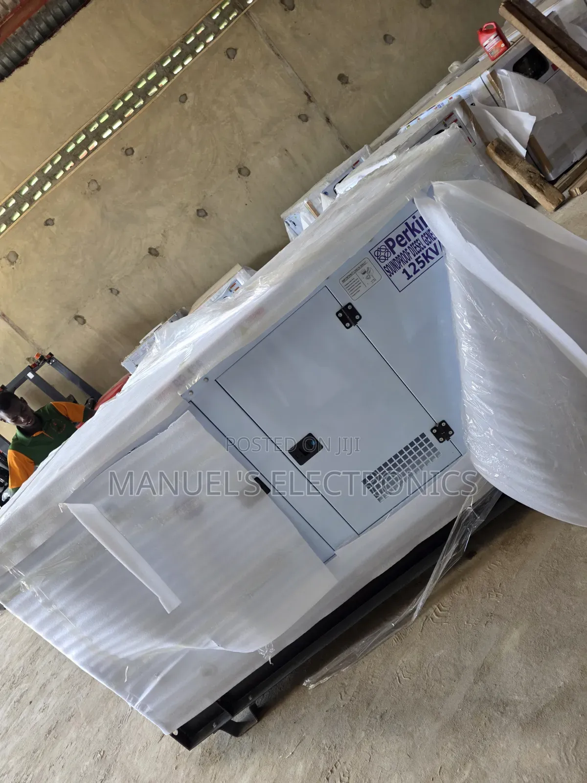 Complete 125kva Perkins Diesel Soundproof Gen 2years Wty