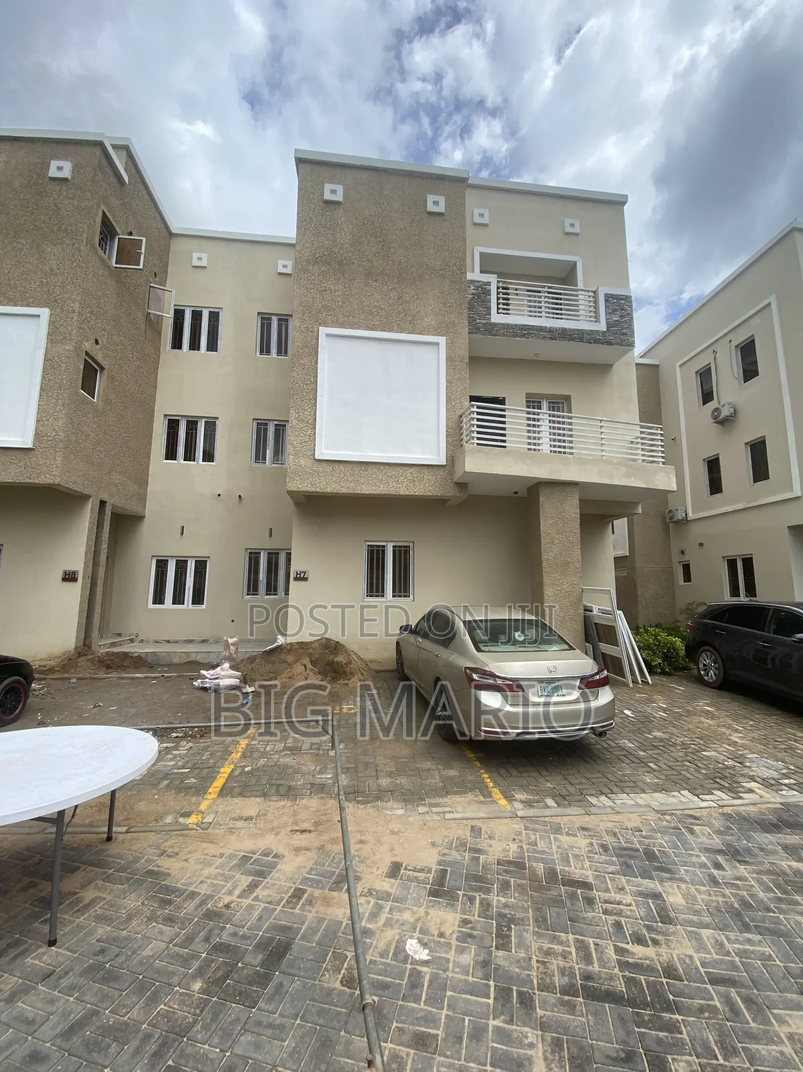 4bdrm Duplex in Guzape Main for sale