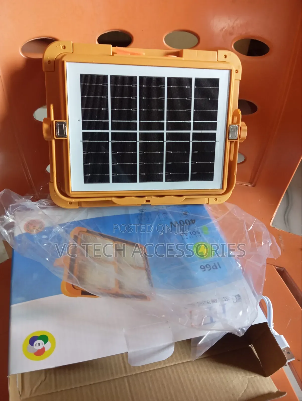 FFG Portable 400W Solar Flood Light