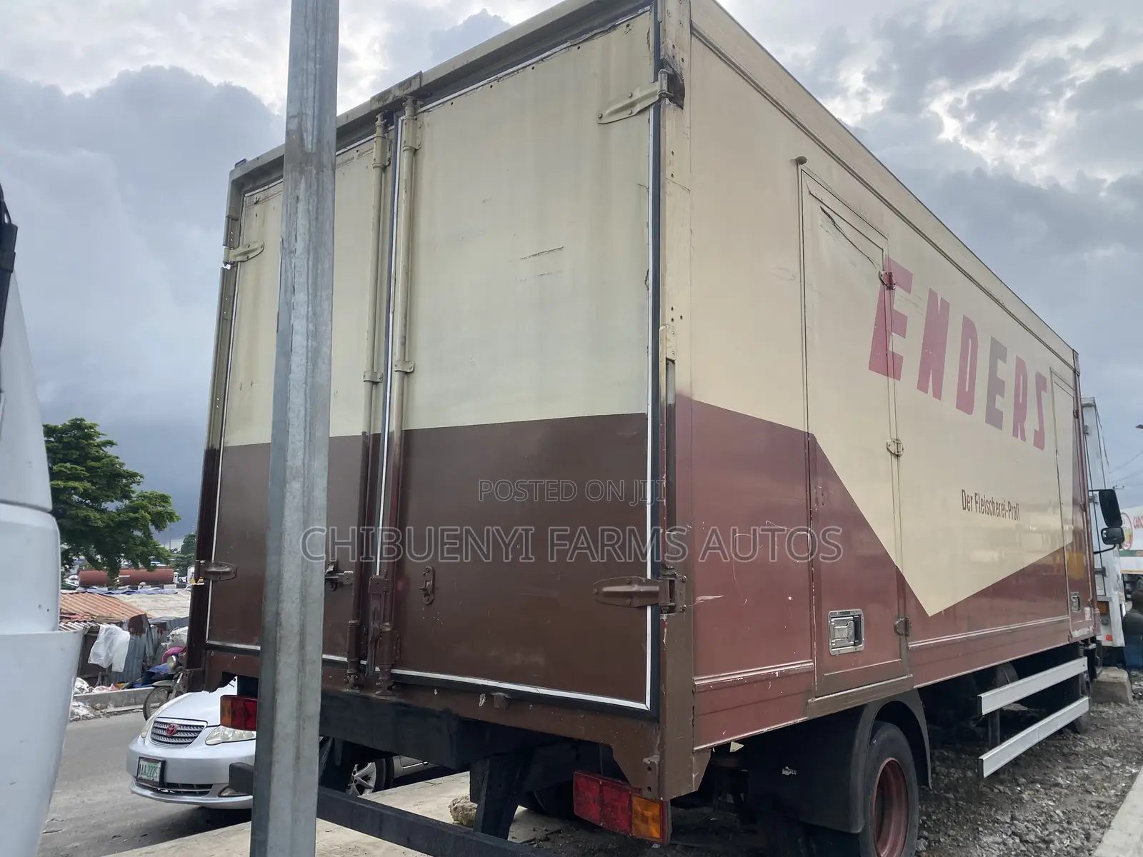 Benz 814 Cargo Truck