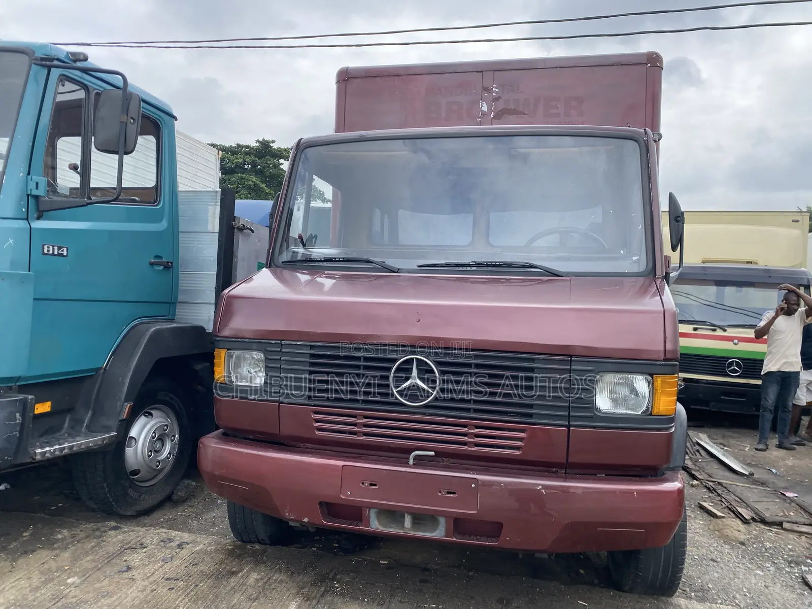 Mecedece 609D Cargo Truck
