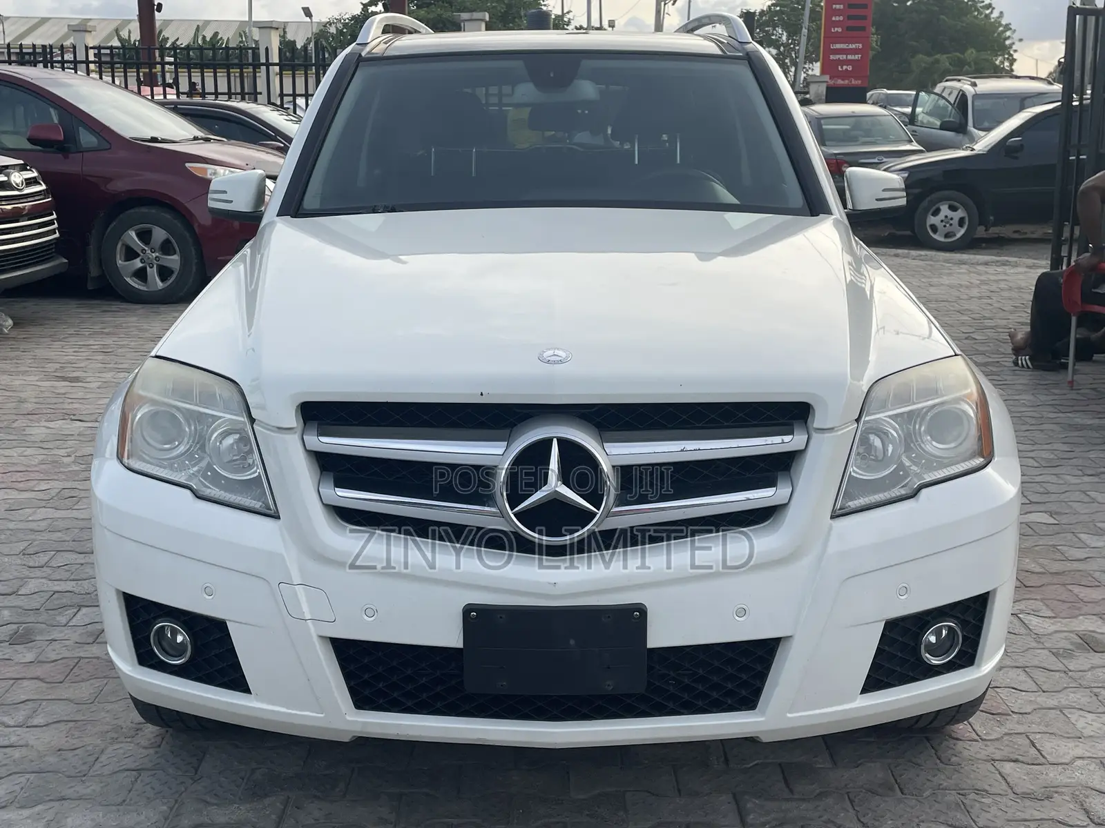 Mercedes-Benz GLK-Class 350 4MATIC 2011 White