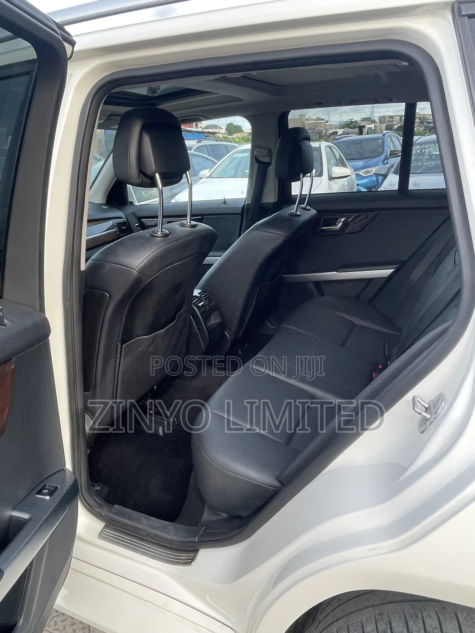 Mercedes-Benz GLK-Class 350 4MATIC 2011 White