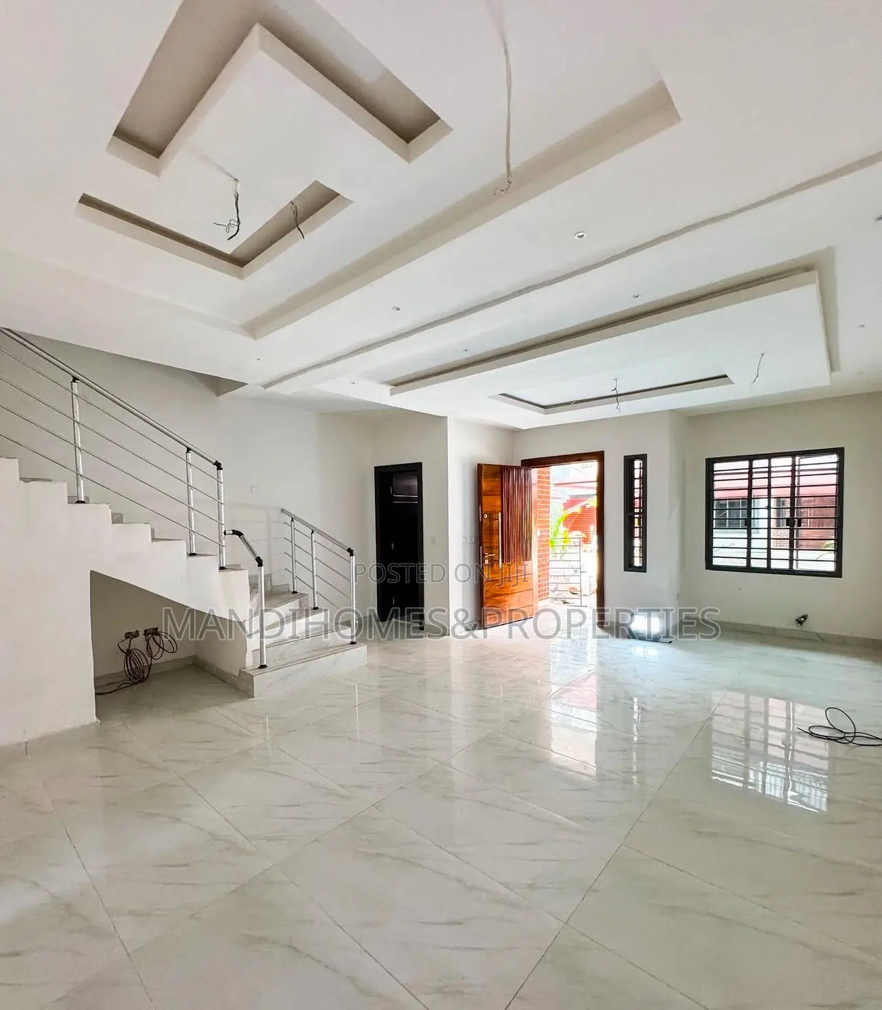 4bdrm Townhouse/Terrace in Lekki Phase 1 for sale