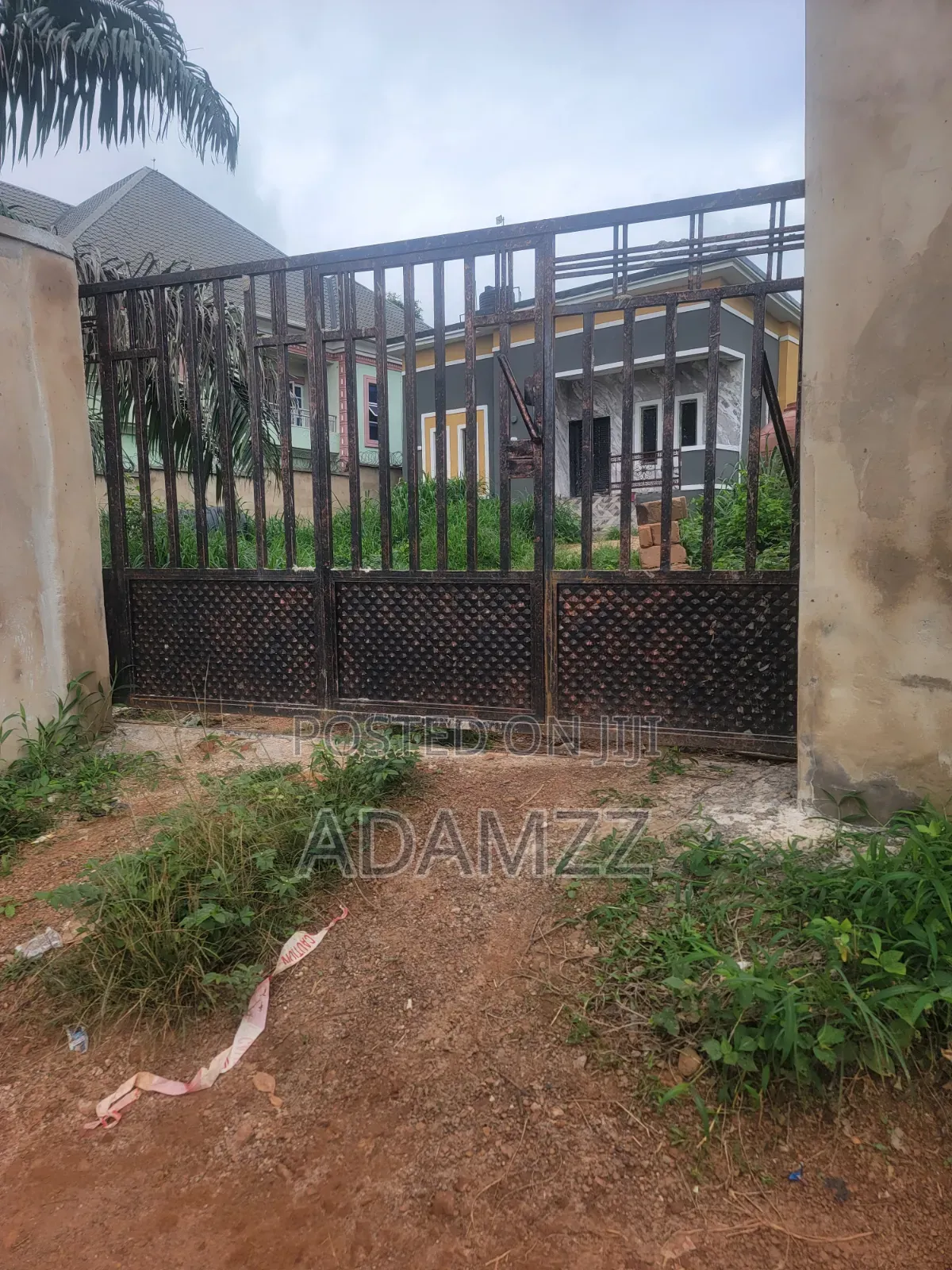 2bdrm Bungalow in Eruchie Street, Enugu for rent