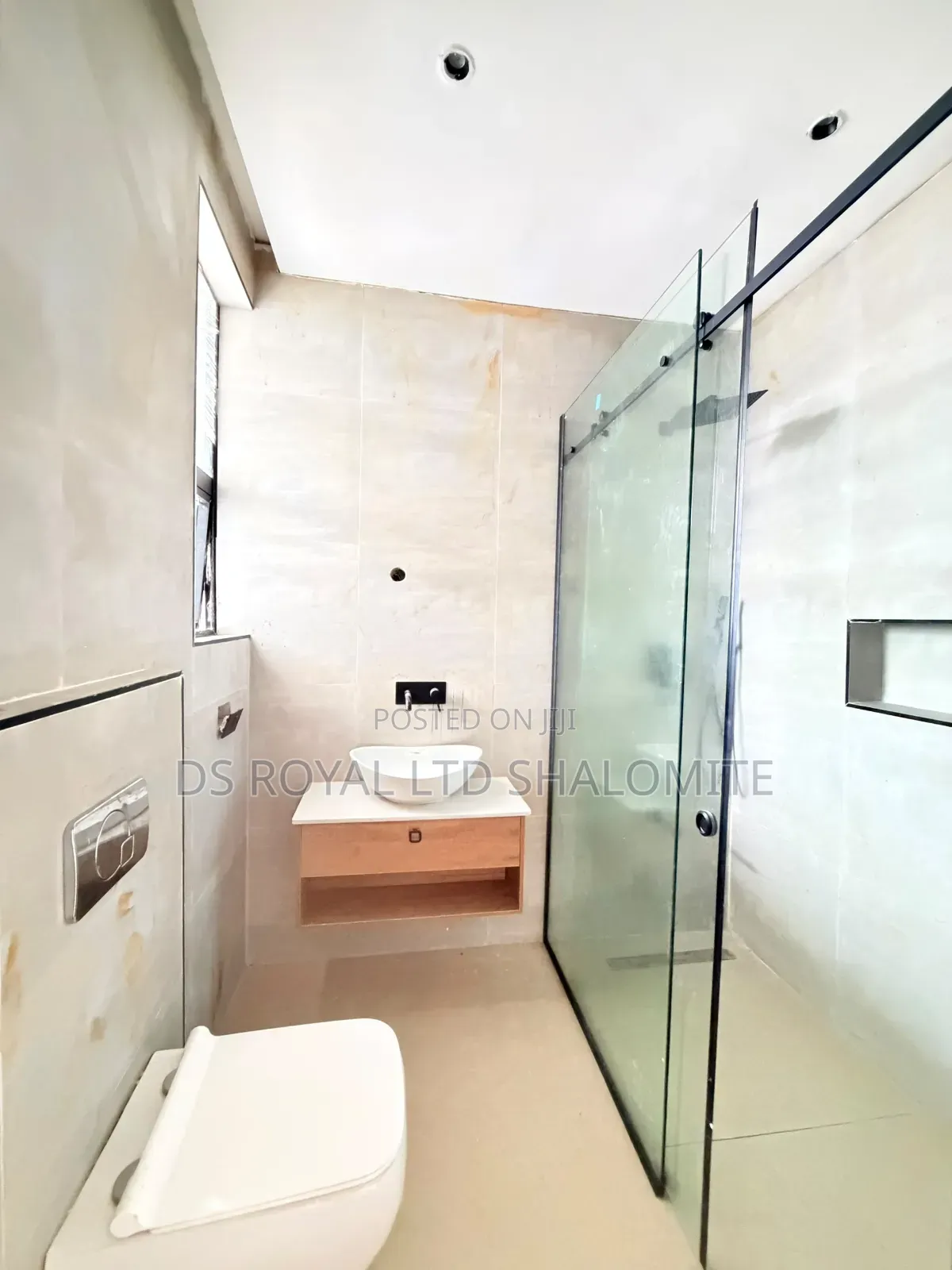 3bdrm Apartment in Ikate for sale