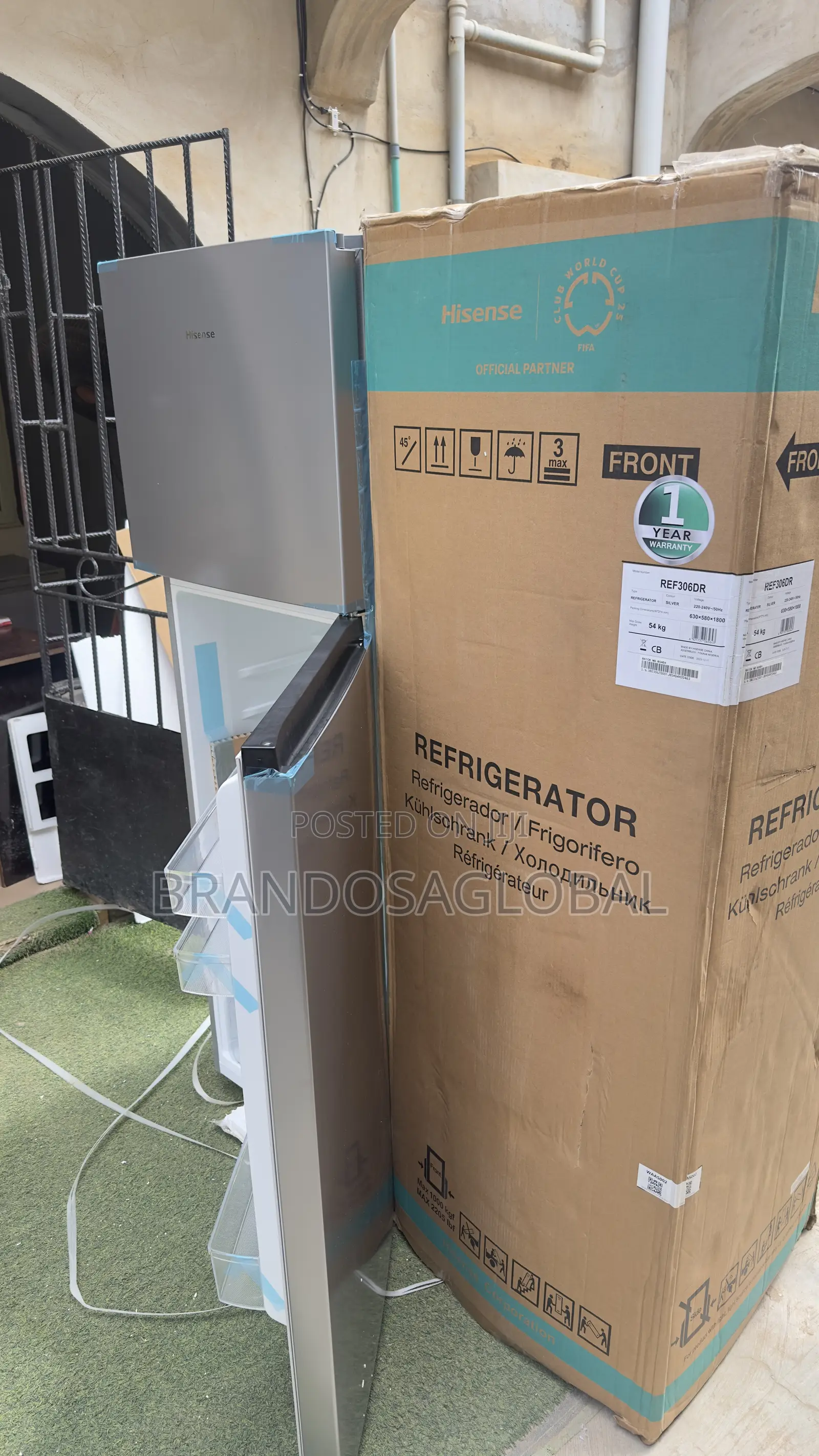Hisense REF306DR Refrigerator – Efficient Food Storage System
