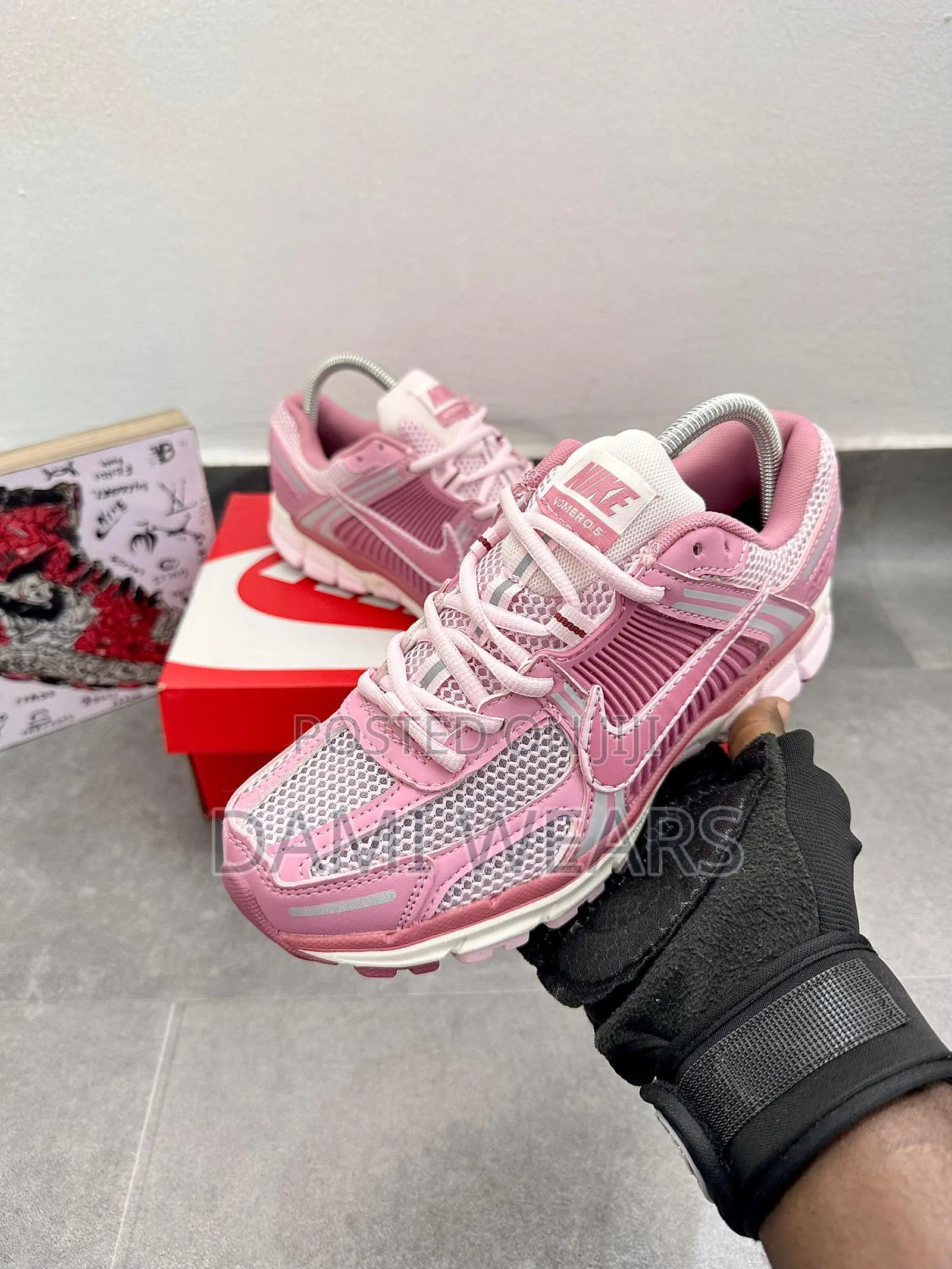 Nike Zoom Vomero 5 Elemental Pink