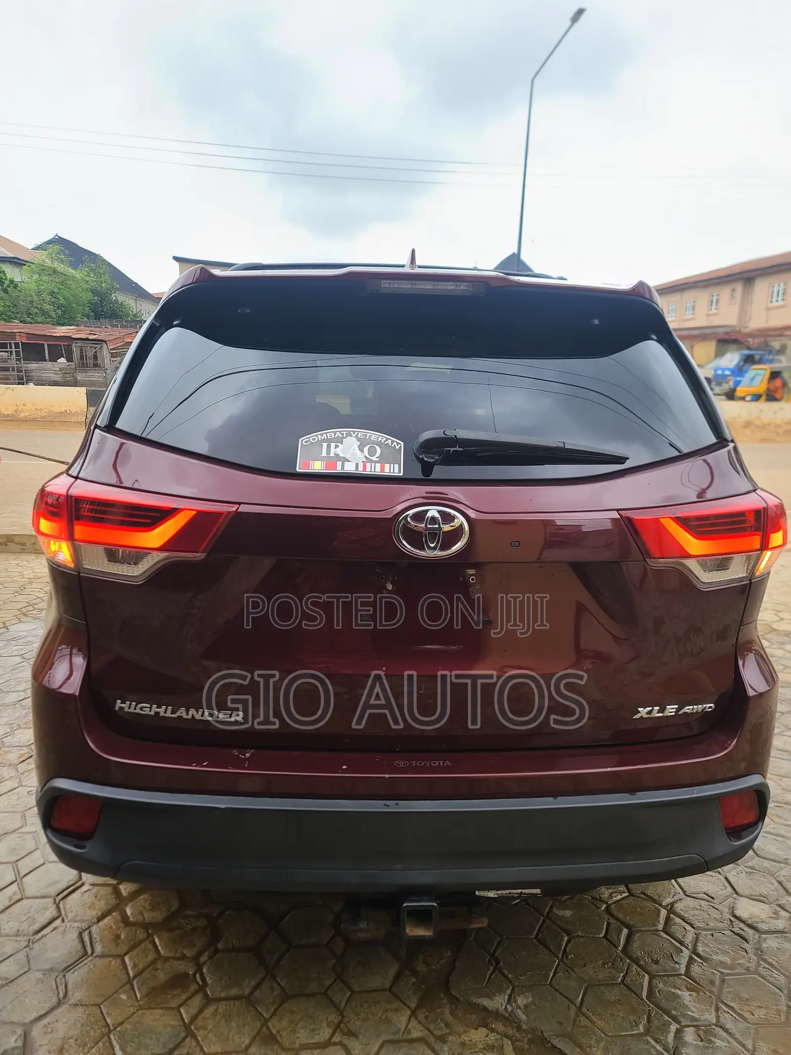 Toyota Highlander XLE 4x4 V6 (3.5L 6cyl 8A) 2018