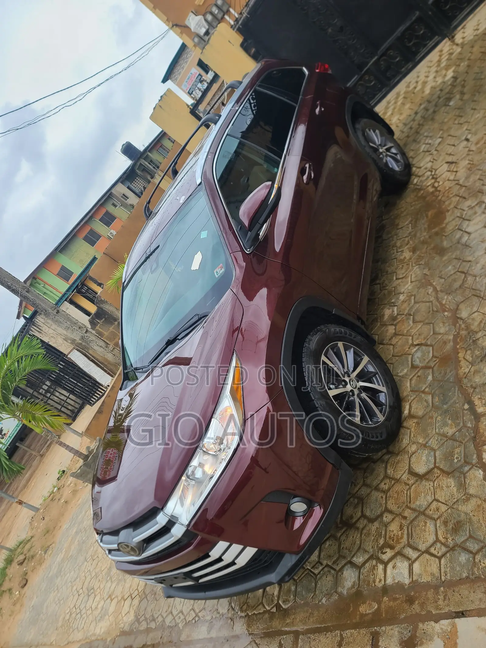 Toyota Highlander XLE 4x4 V6 (3.5L 6cyl 8A) 2018