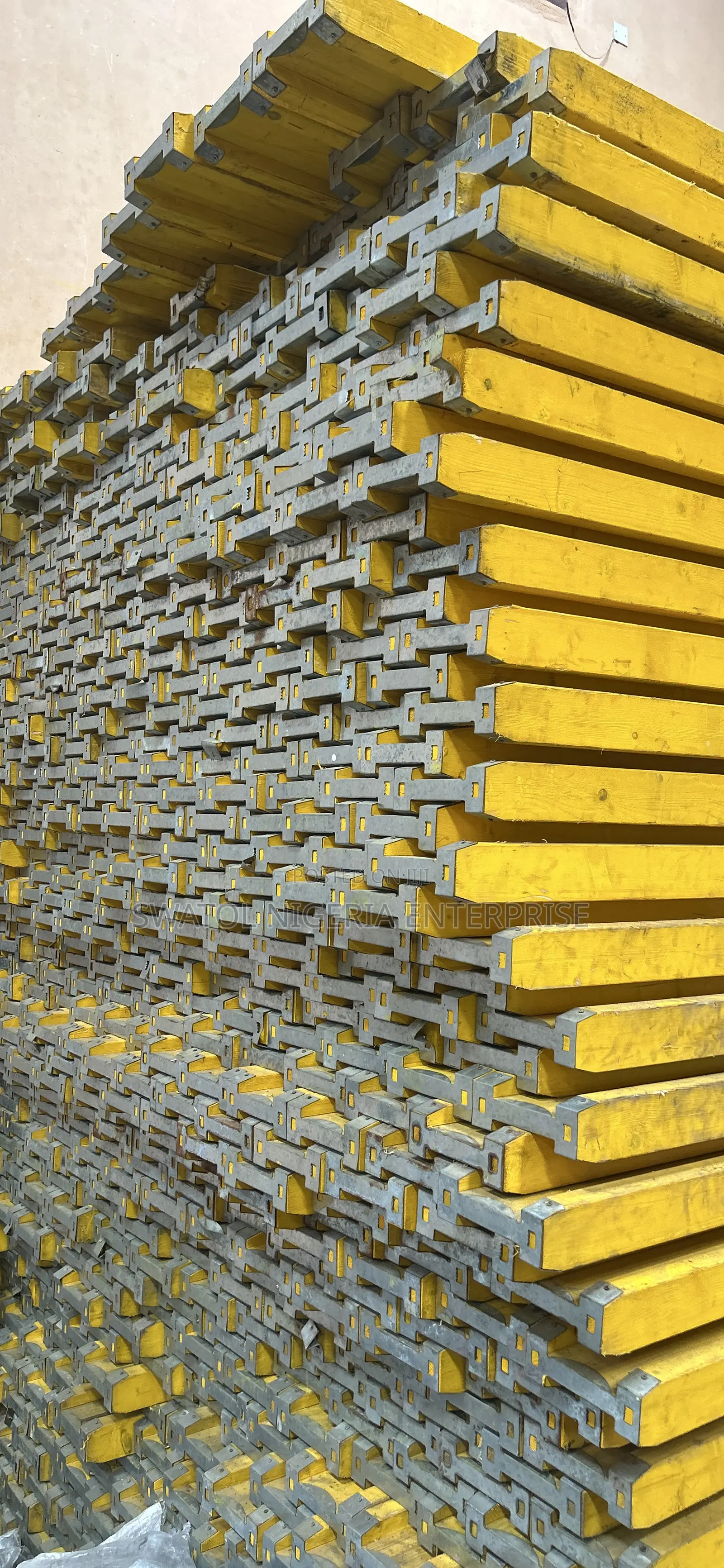 H20 Wooden Beam