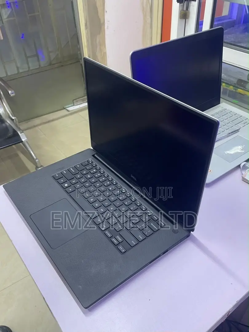 Laptop Dell XPS 15 (9560) 16GB Intel Core i5 SSD 256GB