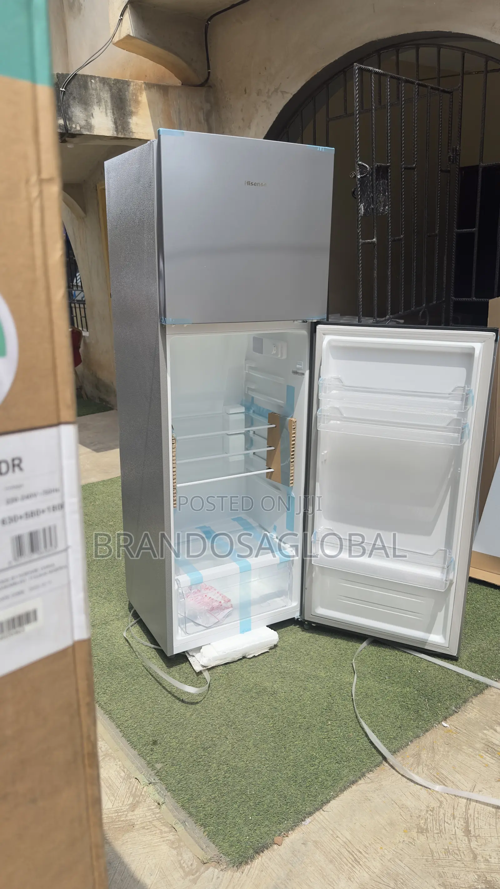 Hisense REF306DR Refrigerator – Everyday Food Preservation Appliance