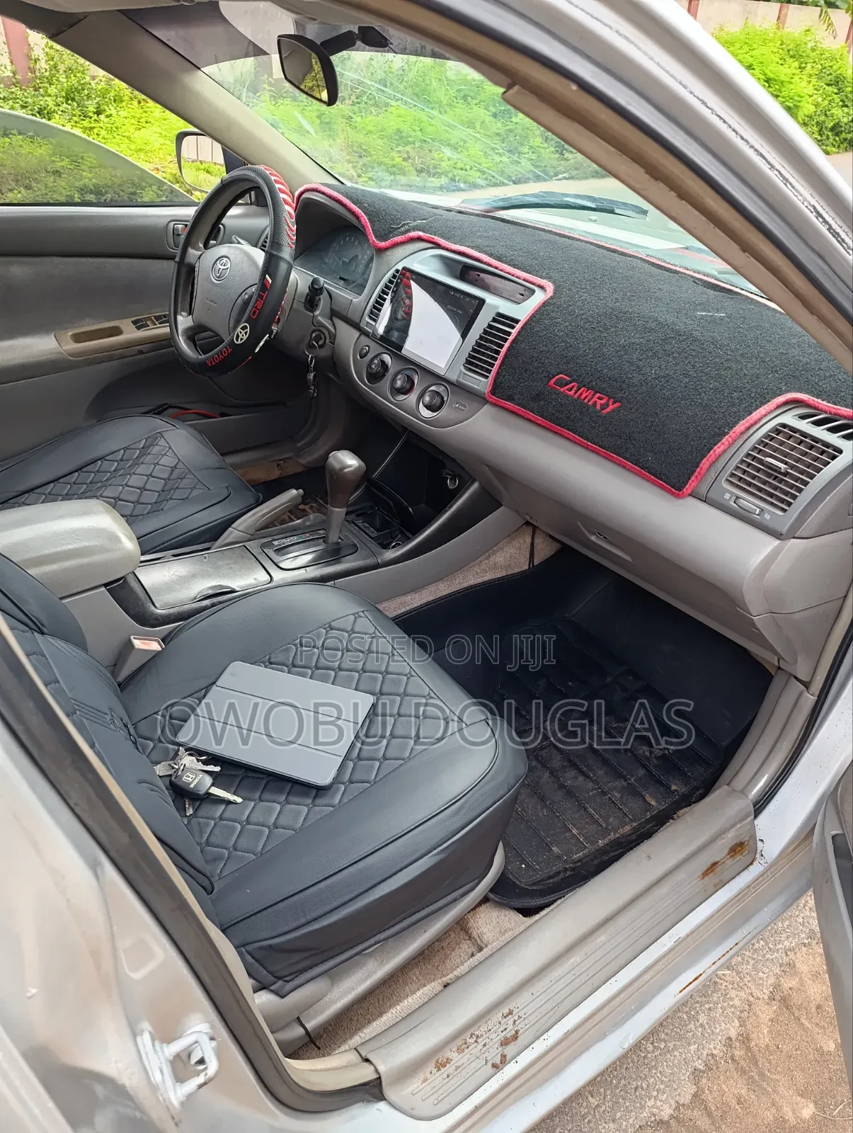 Toyota Camry LE 4dr Sedan (2.4L 4cyl 5M) 2004 Silver