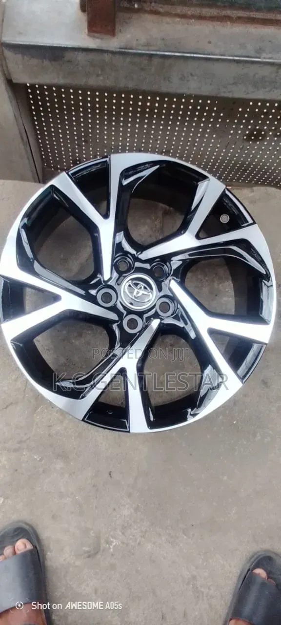 Brand New Toyota 18 Rim