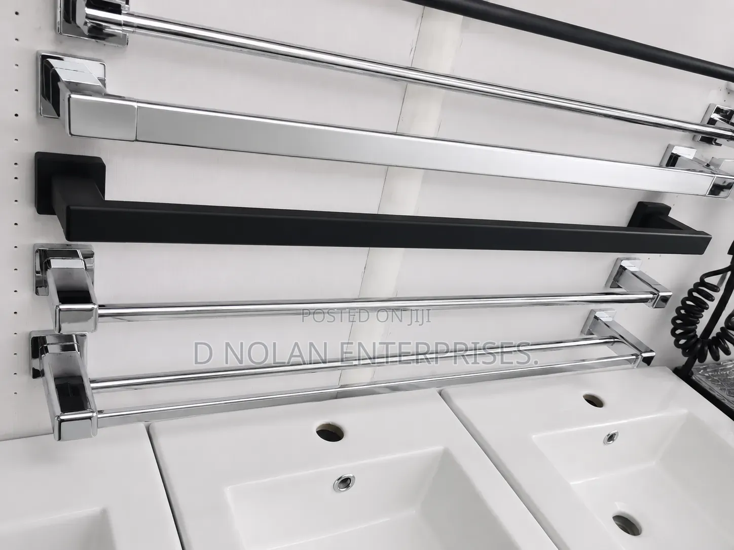 Black Quality 90cm Single Towel Hanger