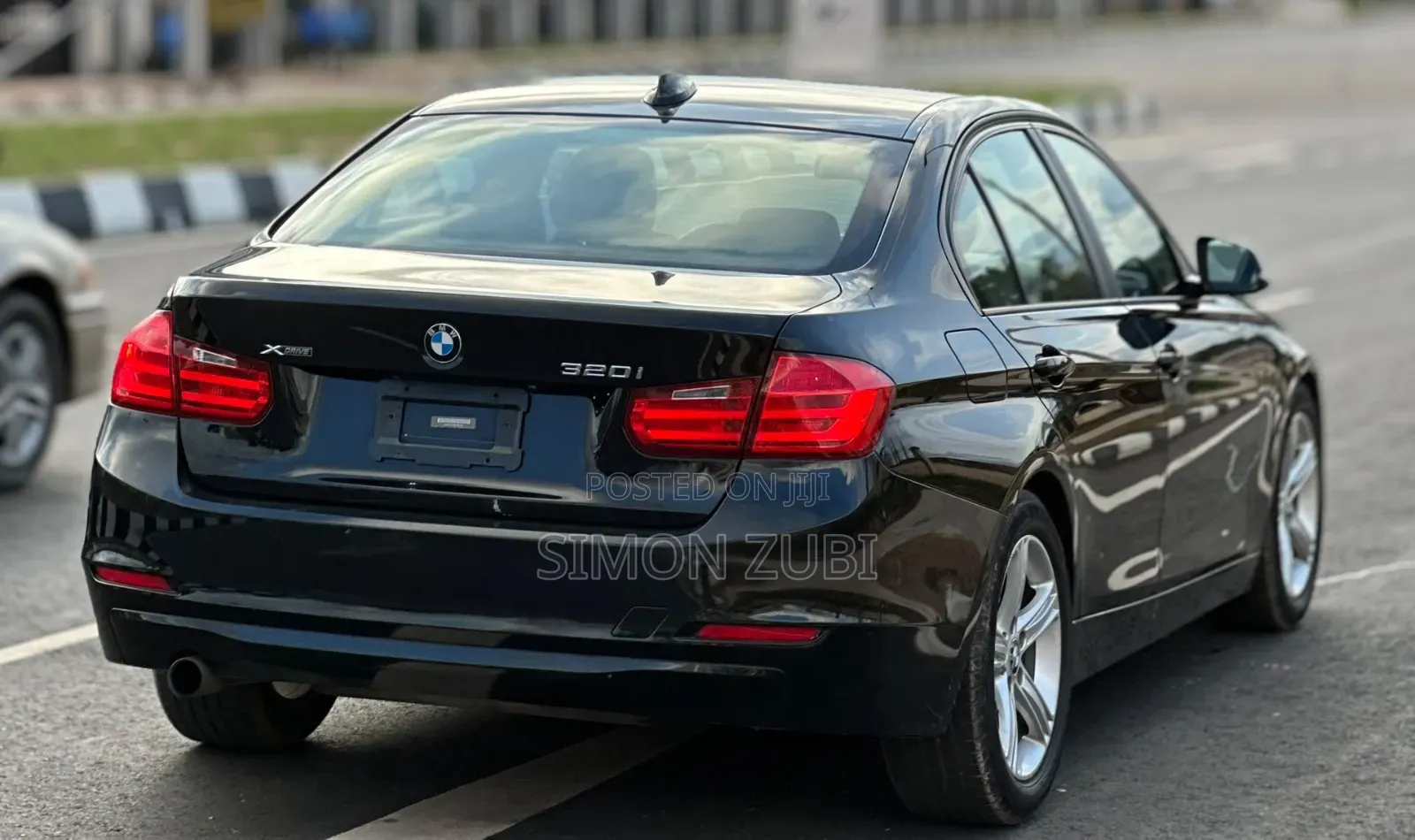 BMW 320i Sedan RWD 2013 Black