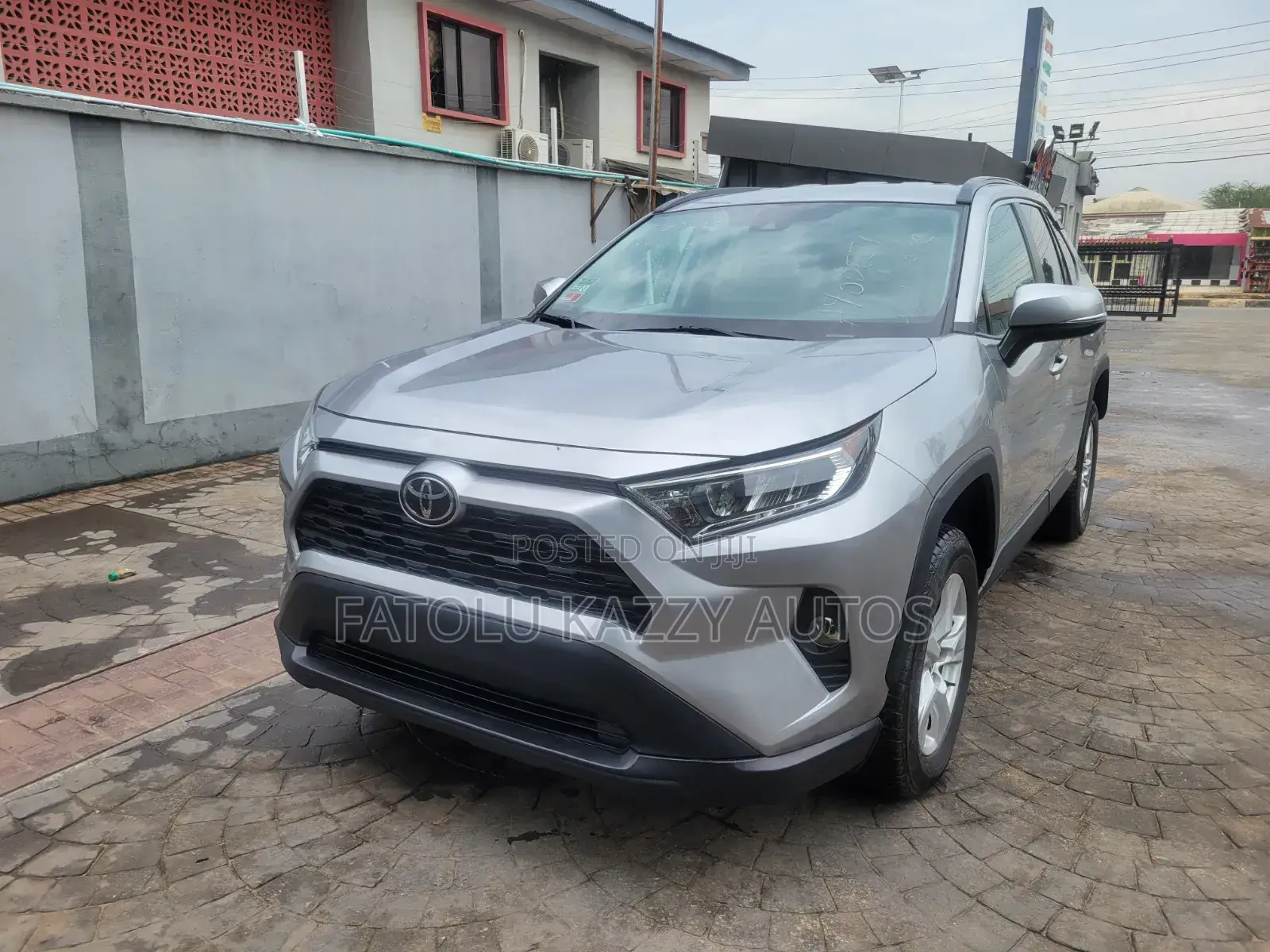 Toyota RAV4 2021 Gray