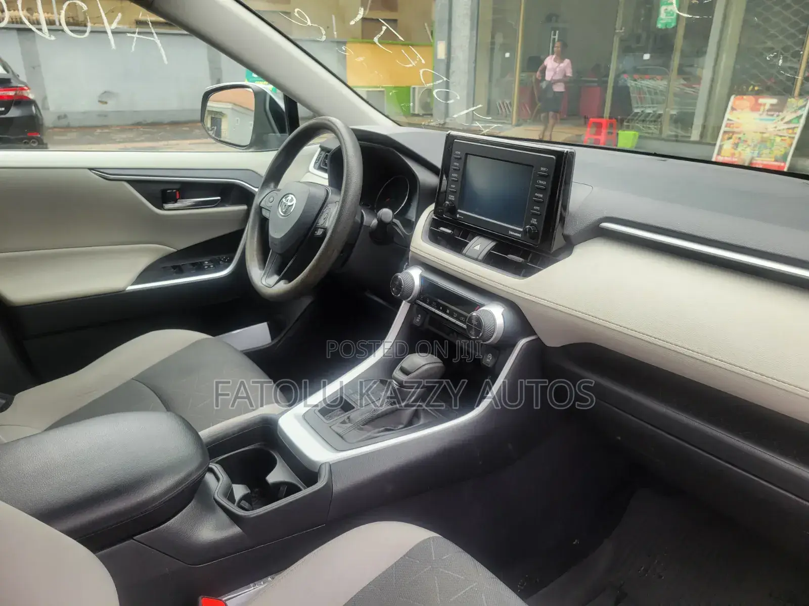 Toyota RAV4 2021 Gray