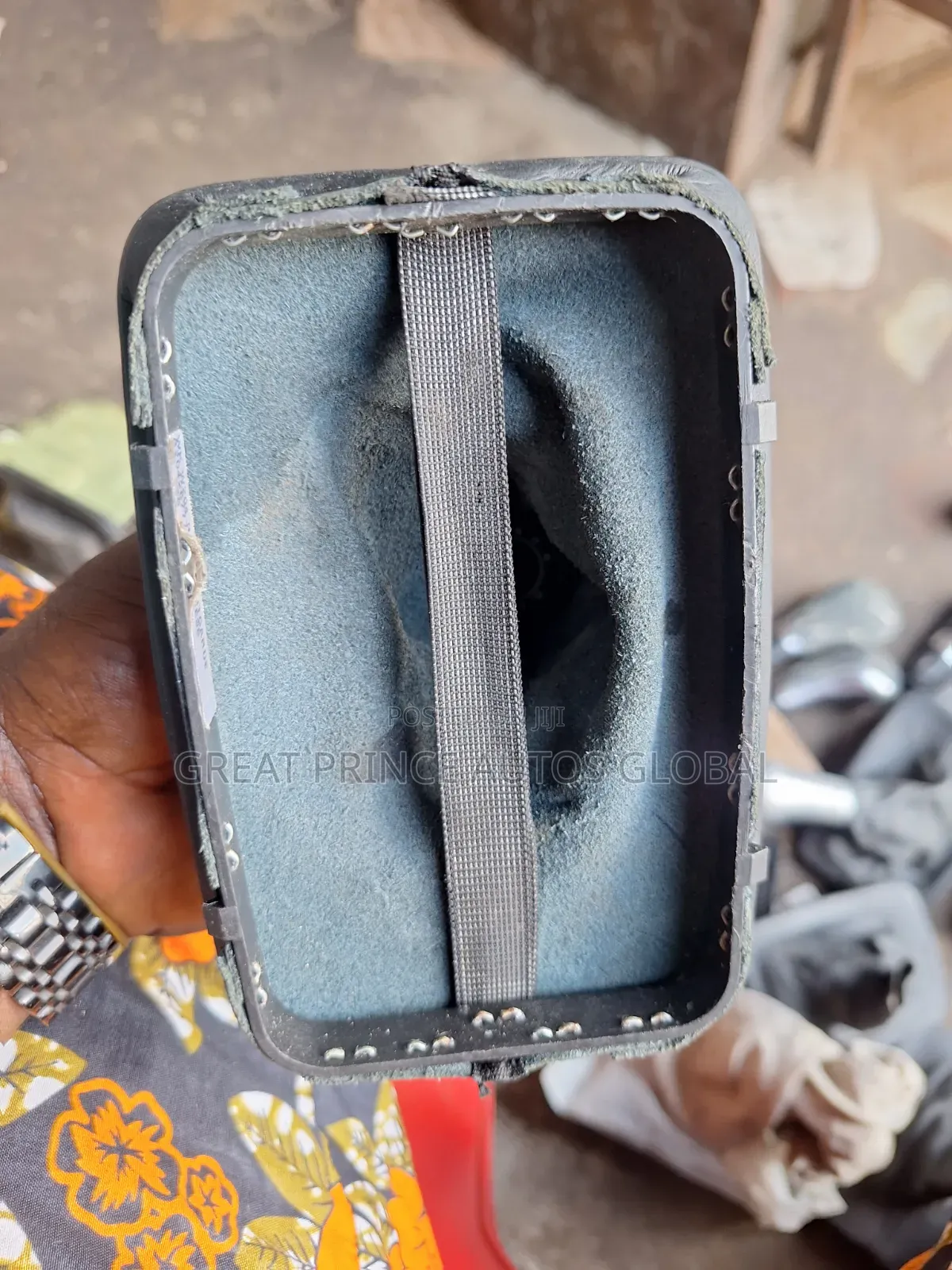Gear Cloth and Handl GLK/C300 204