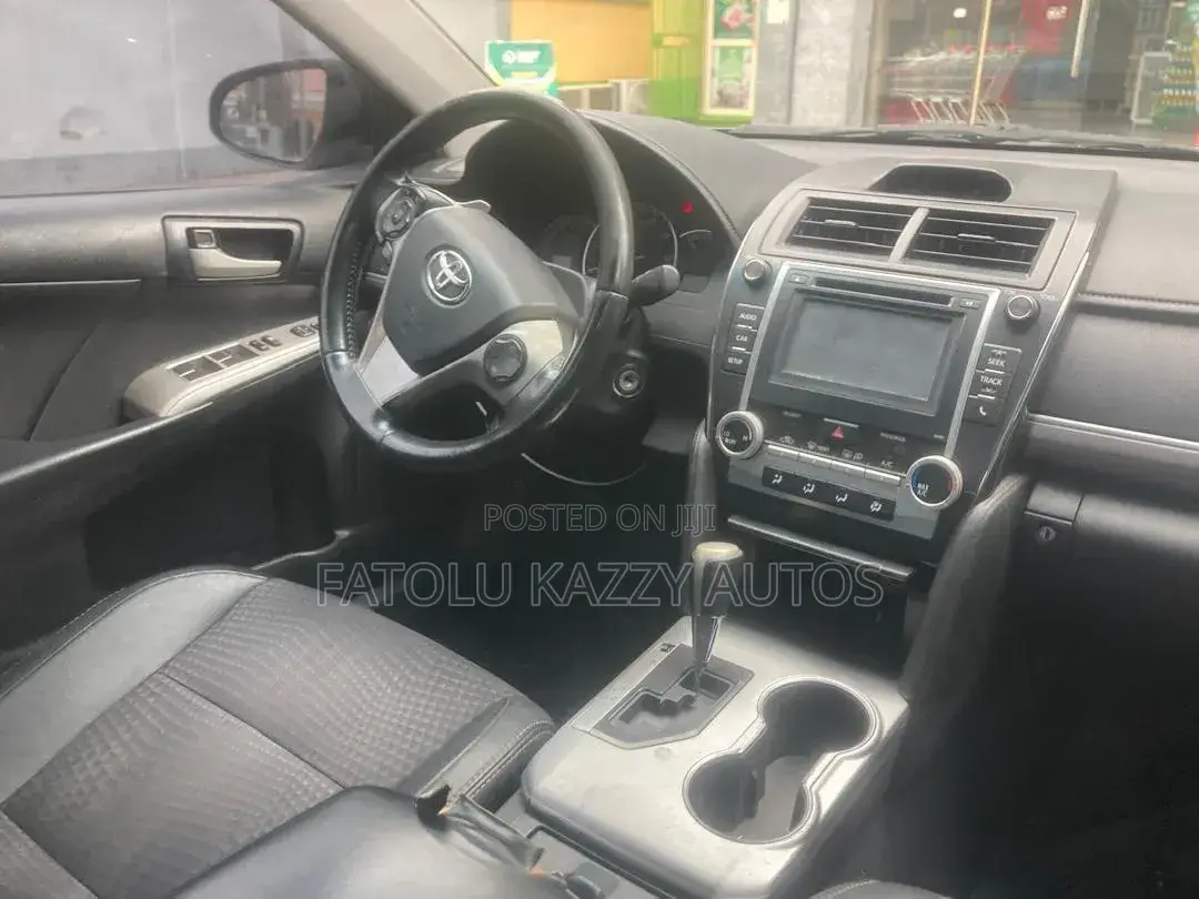 Toyota Camry 2014 Gray