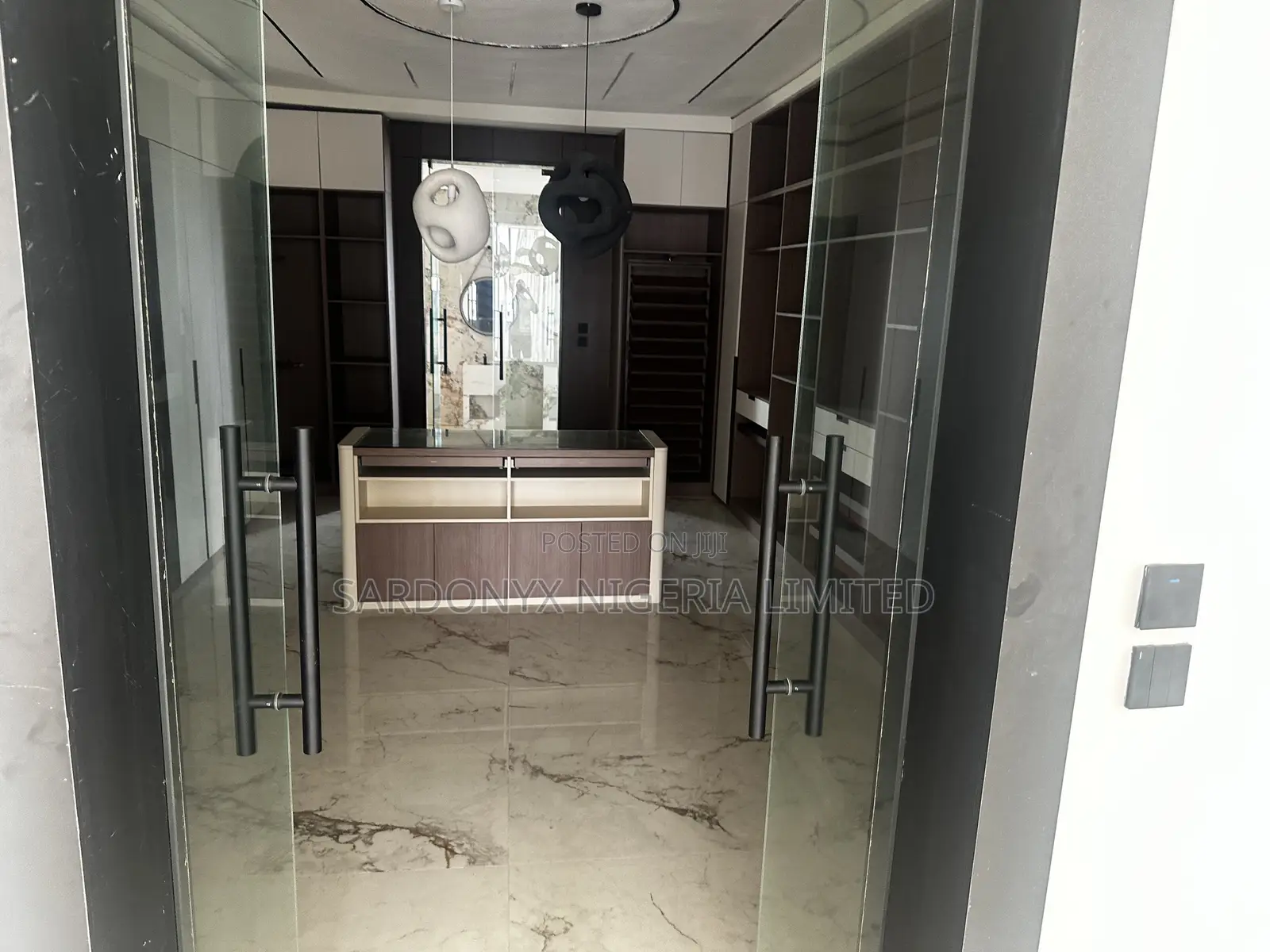 5bdrm Duplex in Lekki Phase 1 for sale