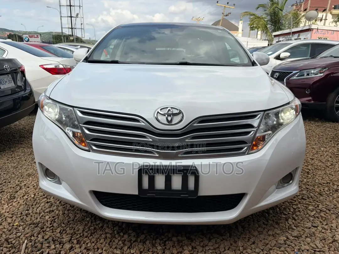 Toyota Venza 2010 White