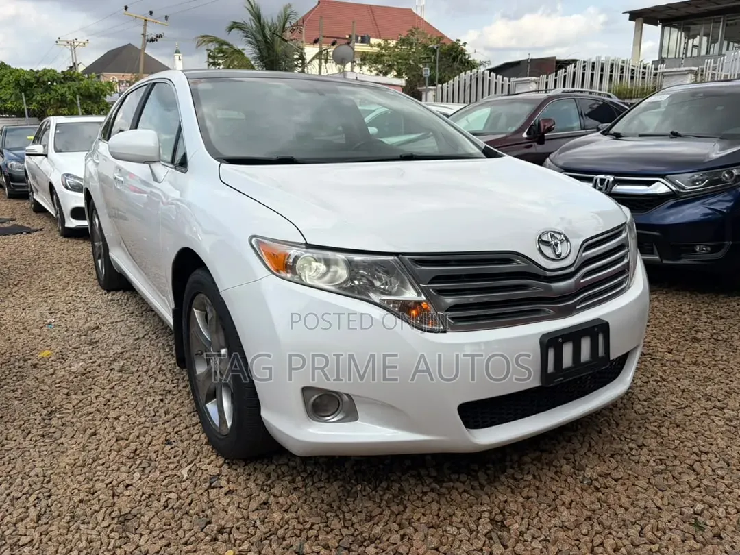 Toyota Venza 2010 White