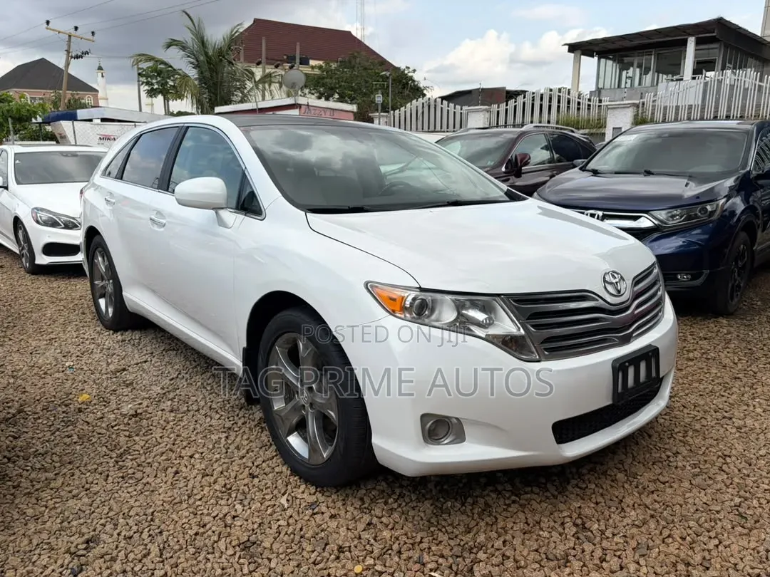 Toyota Venza 2010 White
