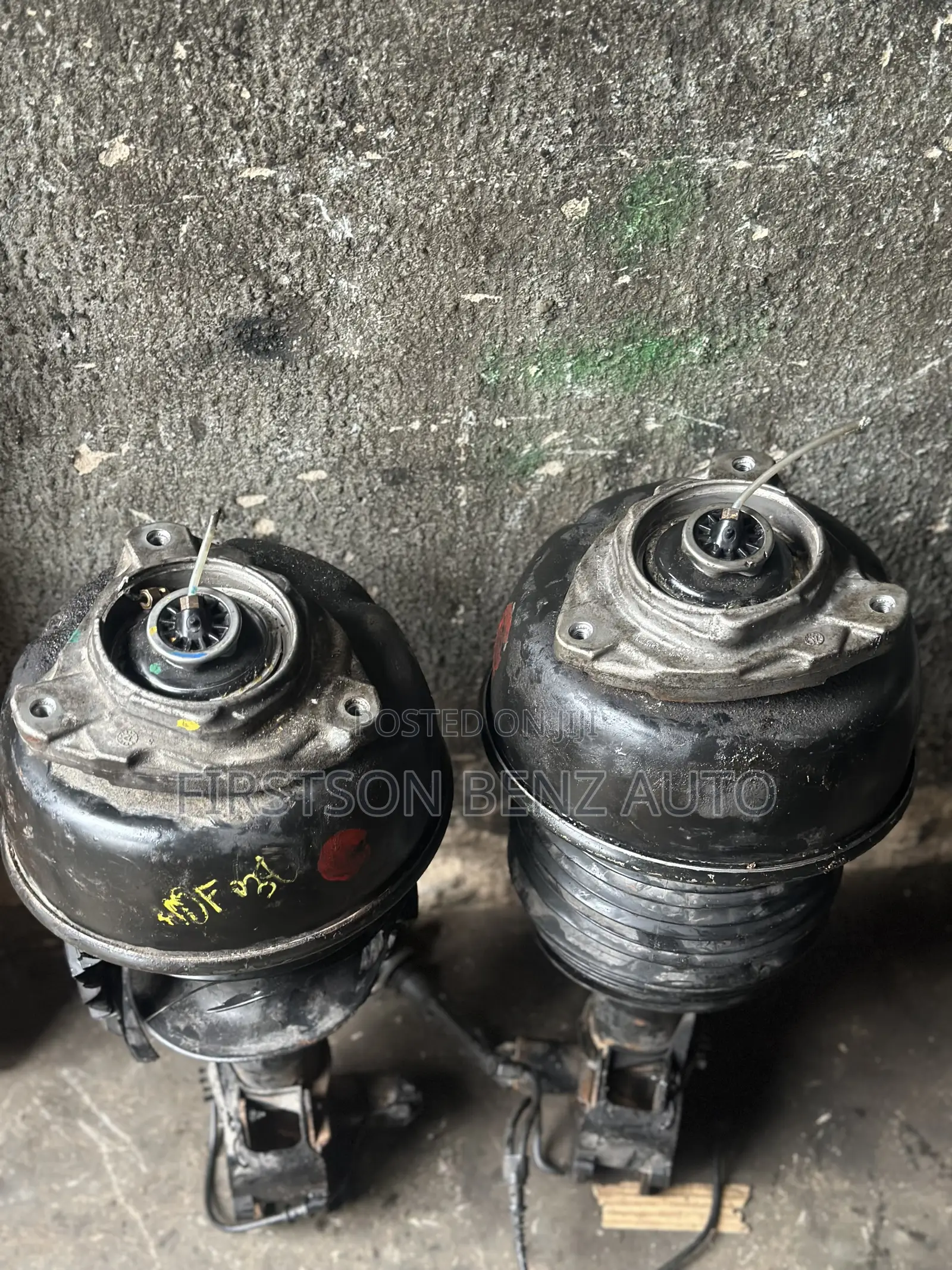 Mercedes Benz E350 W212 Front Air Suspension Balloon