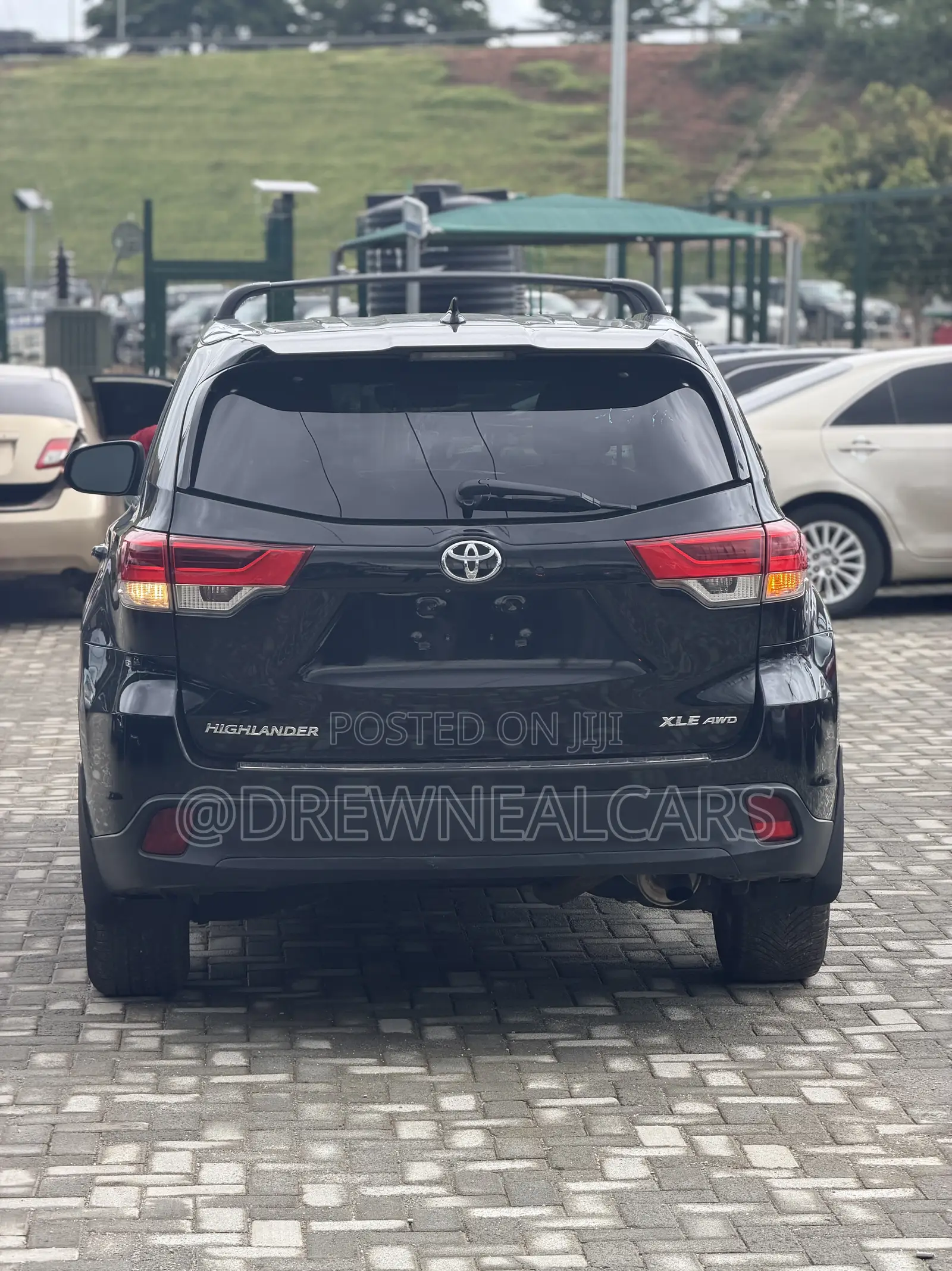 Toyota Highlander XLE 4x2 V6 (3.5L 6cyl 8A) 2018 Black