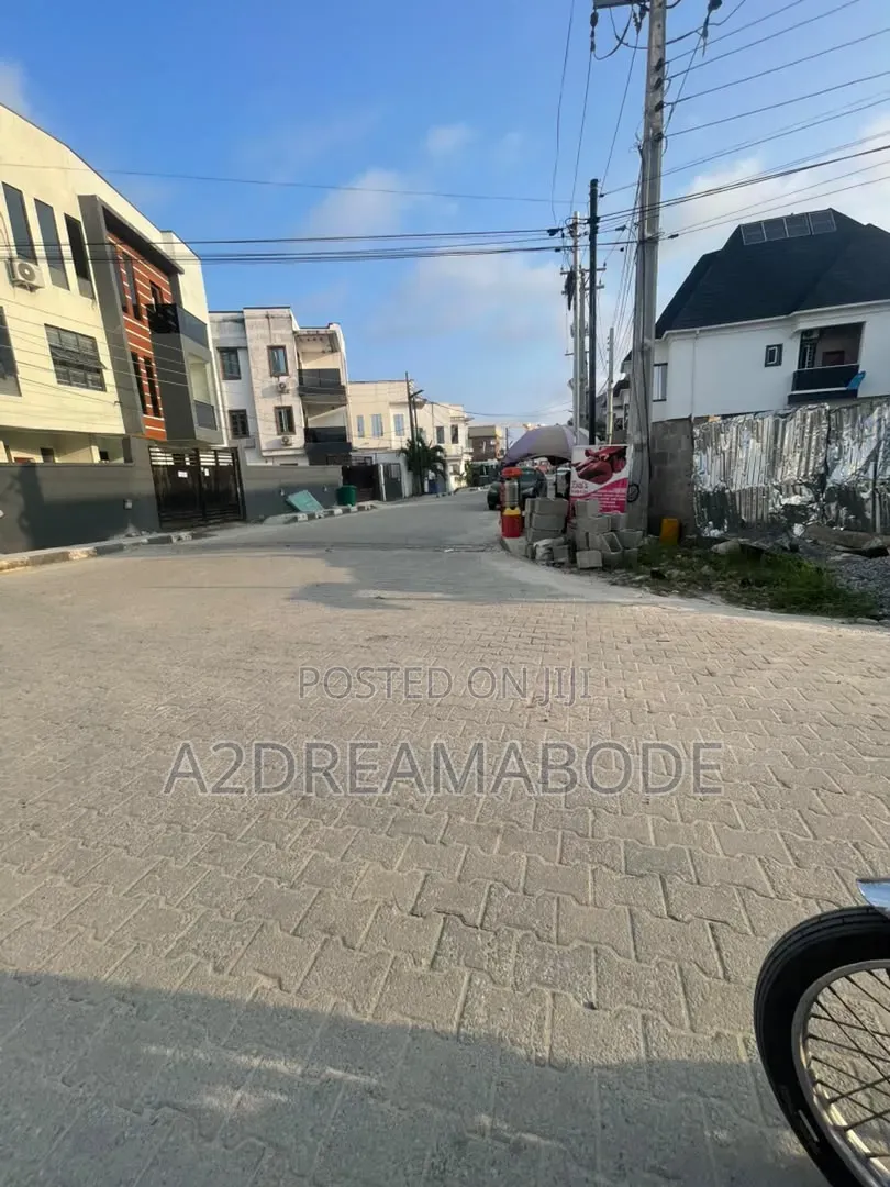 Exclusive Landed Property