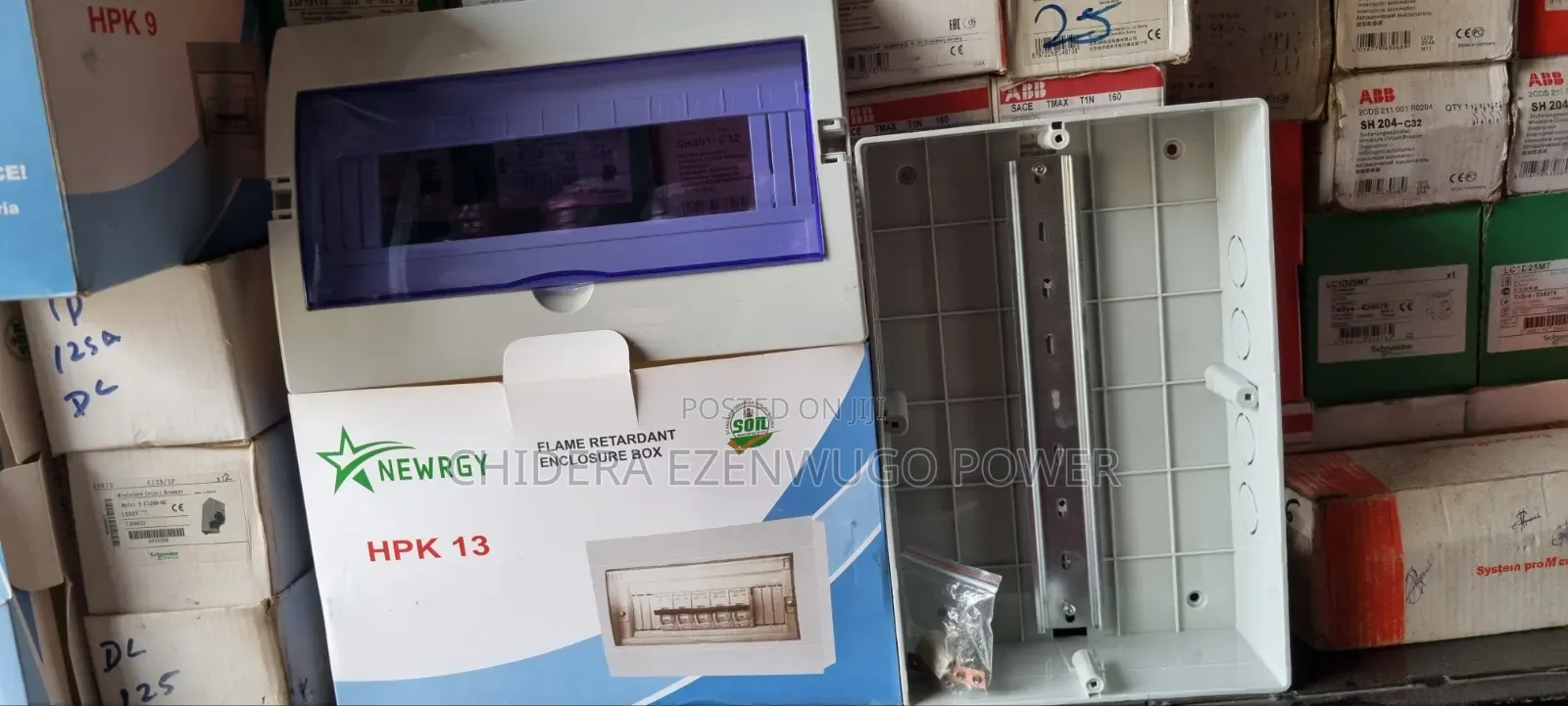4 Way to 13 Way Frame Retardant Enclosure Box Breaker